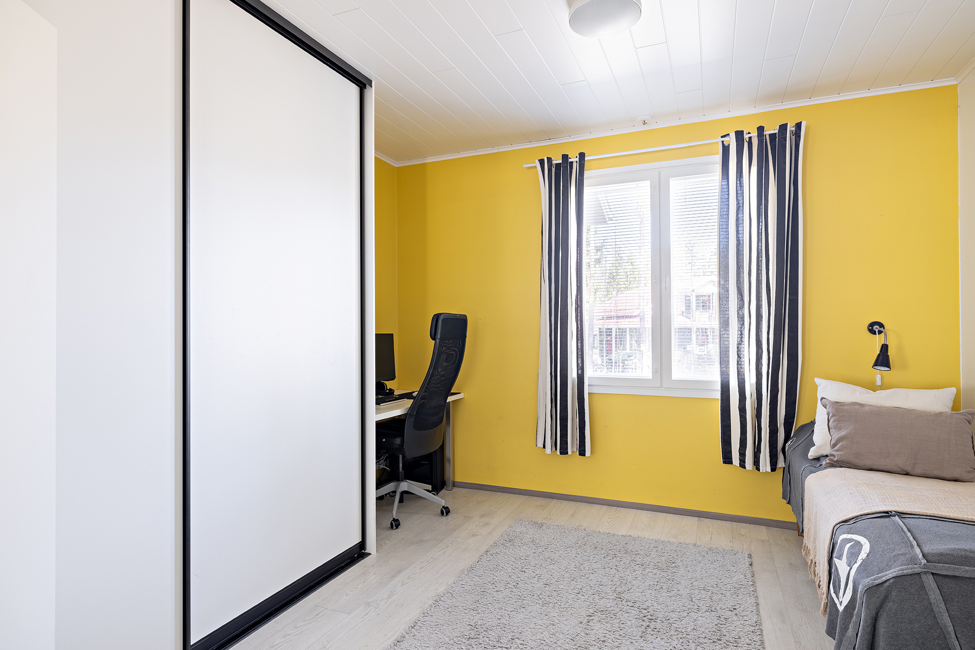Roosankuja 15, Päivärinne, Muhos