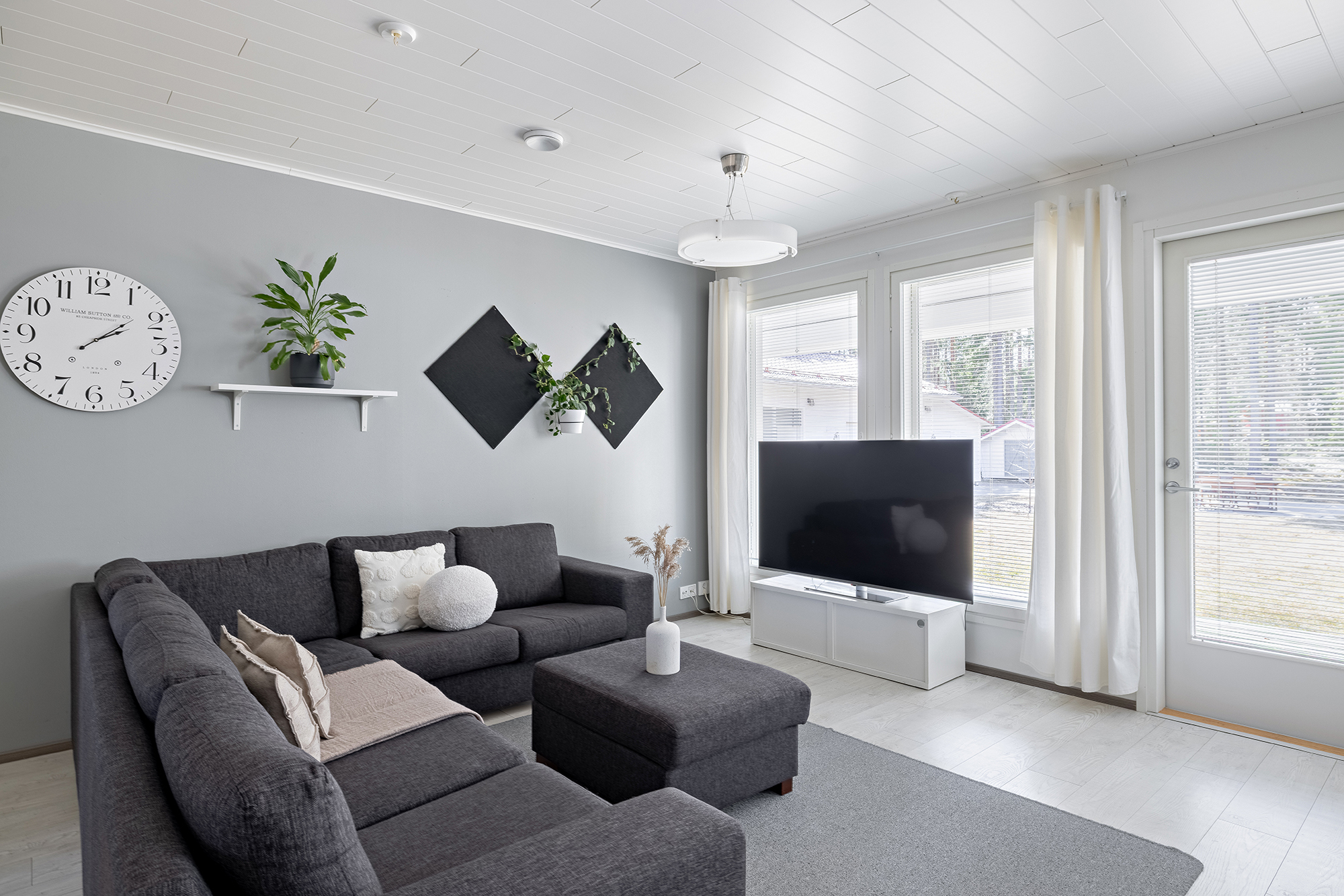 Roosankuja 15, Päivärinne, Muhos