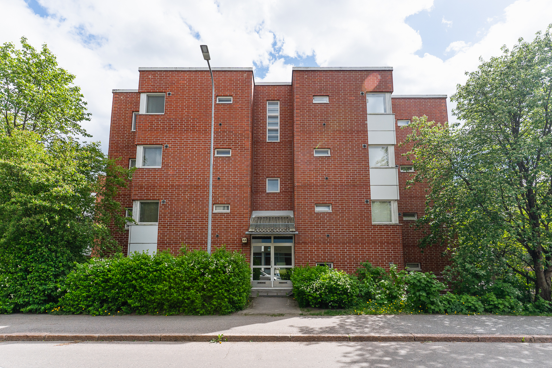 Anianpellontie 4, Malmi, Helsinki
