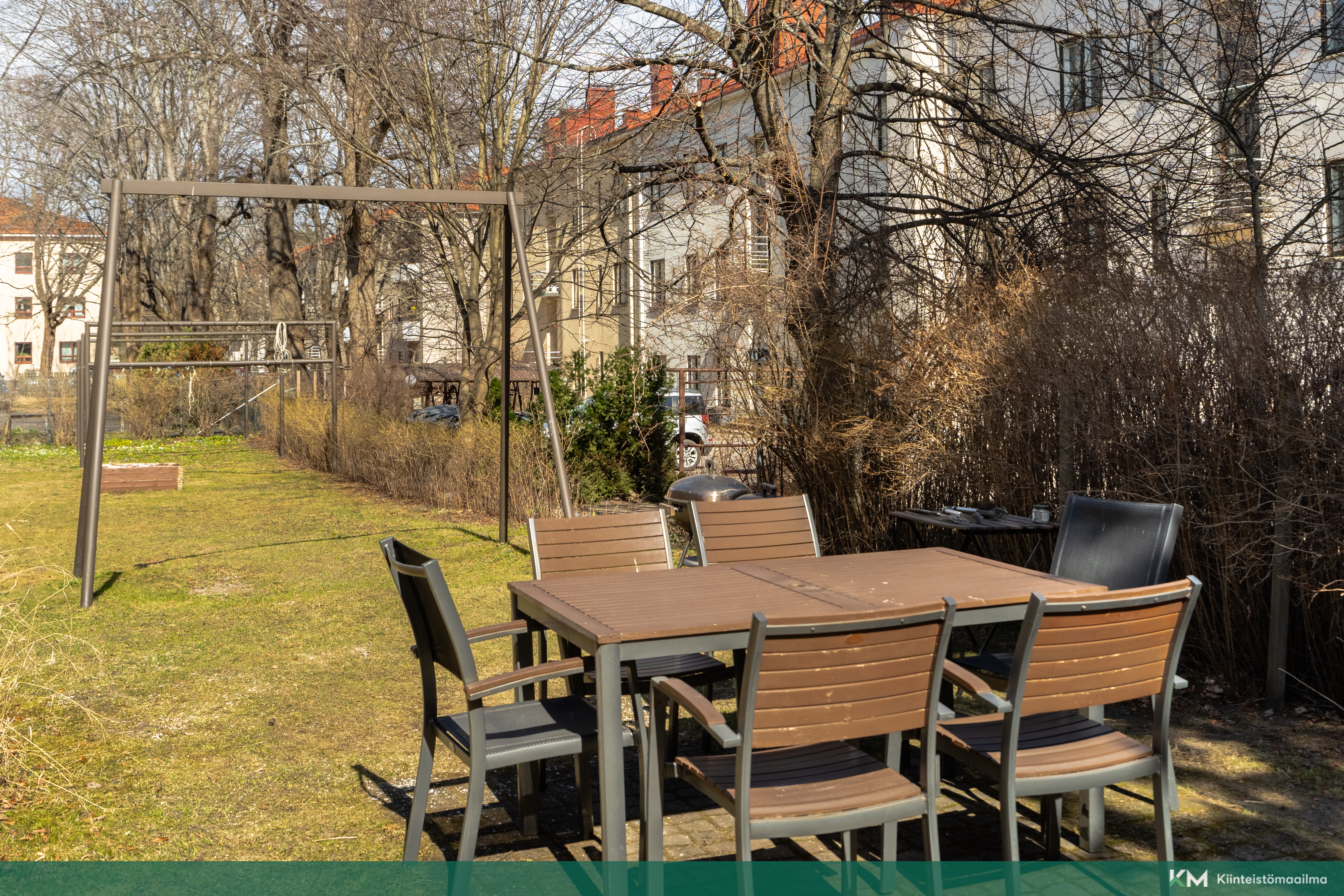 Rauhallinen sisäpiha