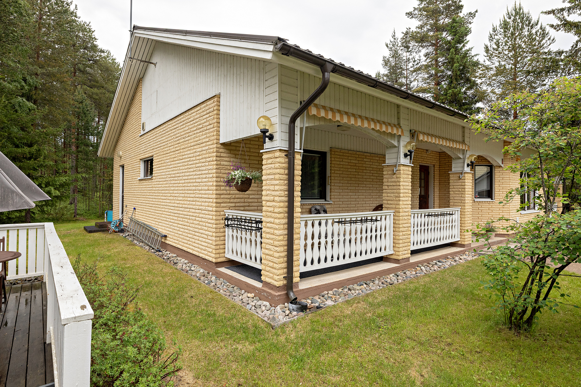 Kankaalantie 8, Kello, Oulu