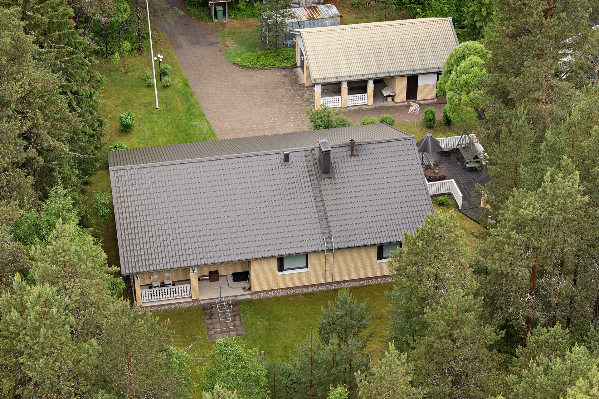 Kankaalantie 8, Kello, Oulu