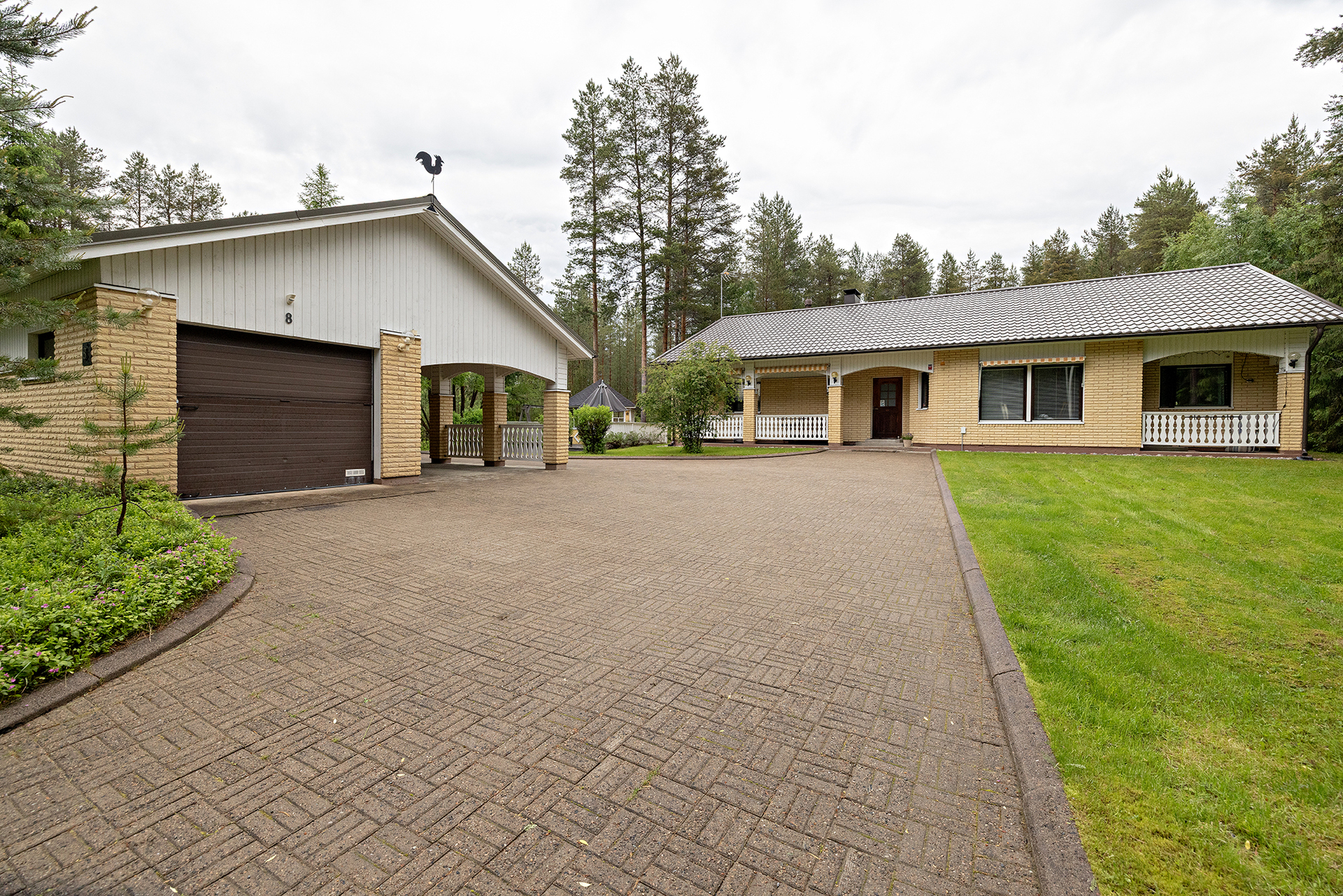 Kankaalantie 8, Kello, Oulu