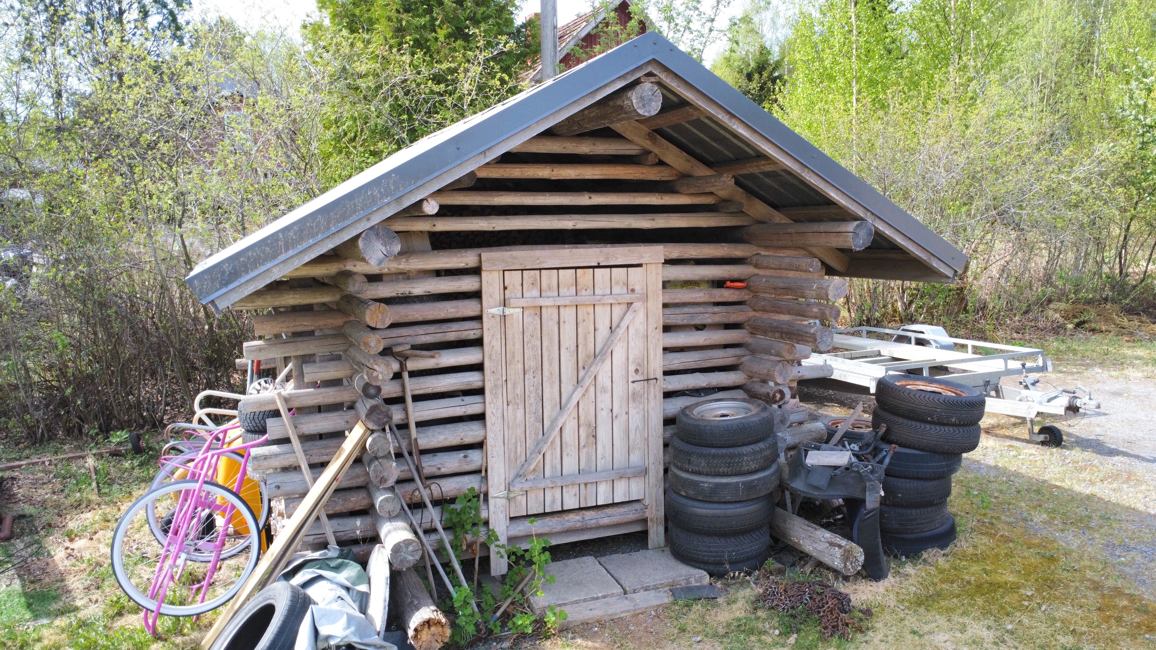 Huhtamaantie 121, Pojanluoma