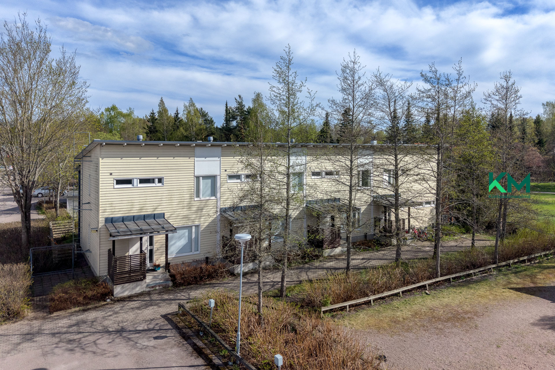 Kuusmiehenkaari 4, Paloheinä, Helsinki