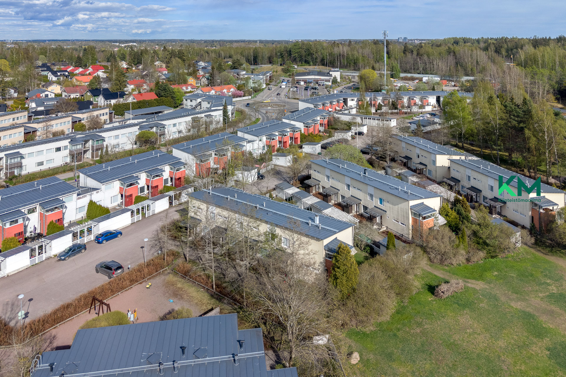 Kuusmiehenkaari 4, Paloheinä, Helsinki
