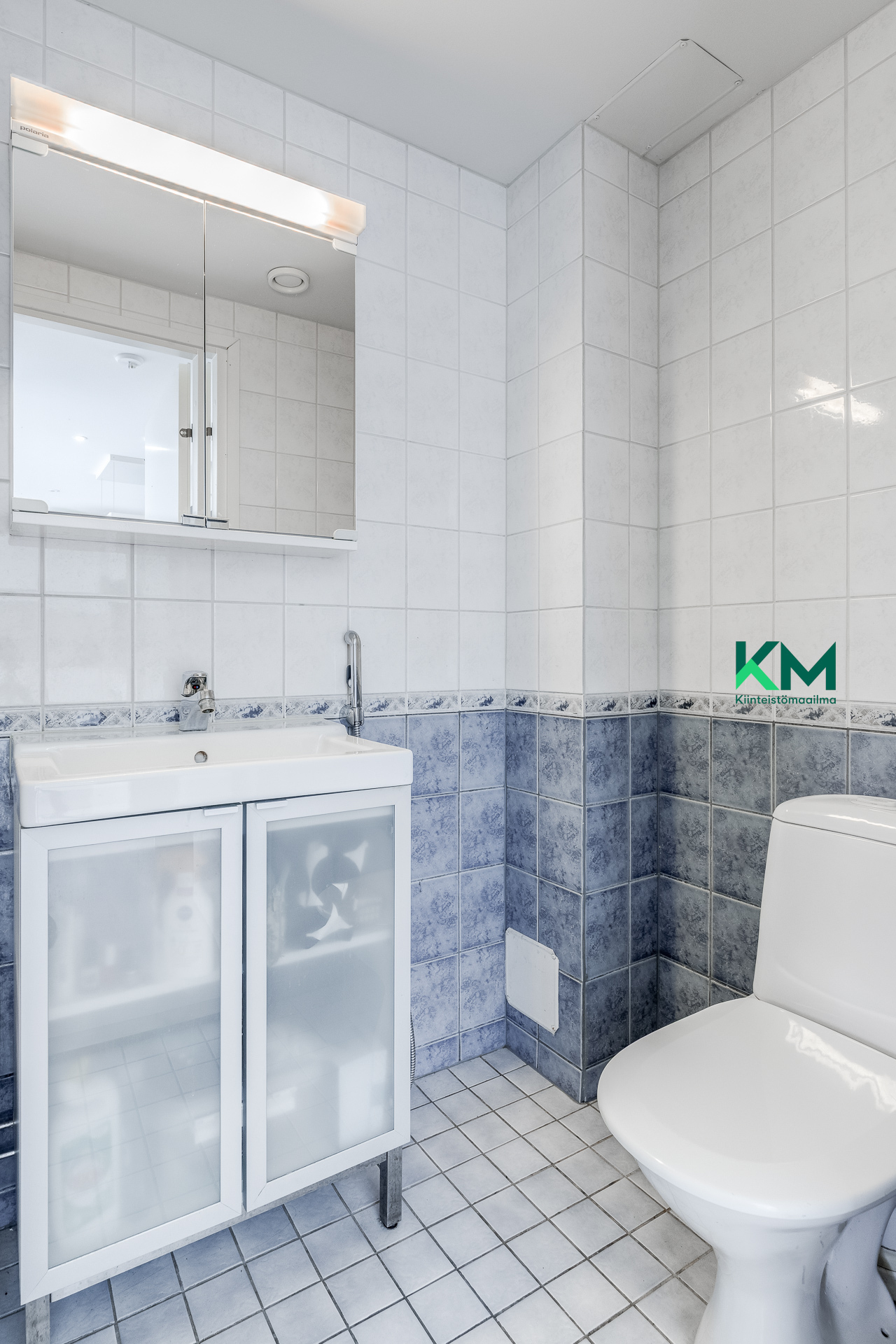 Kuusmiehenkaari 4, Paloheinä, Helsinki