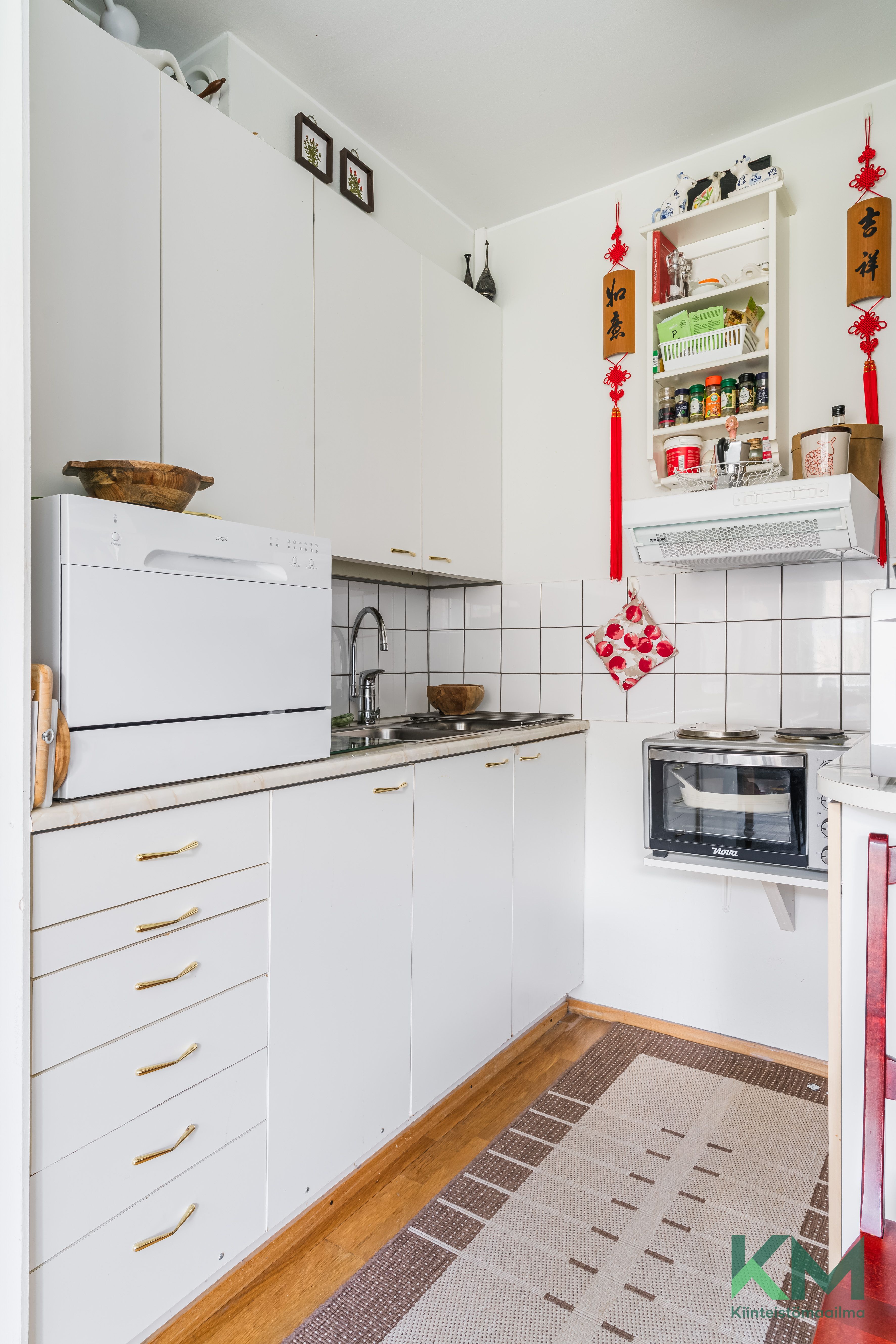 Lumikintie 6, Roihuvuori, Helsinki