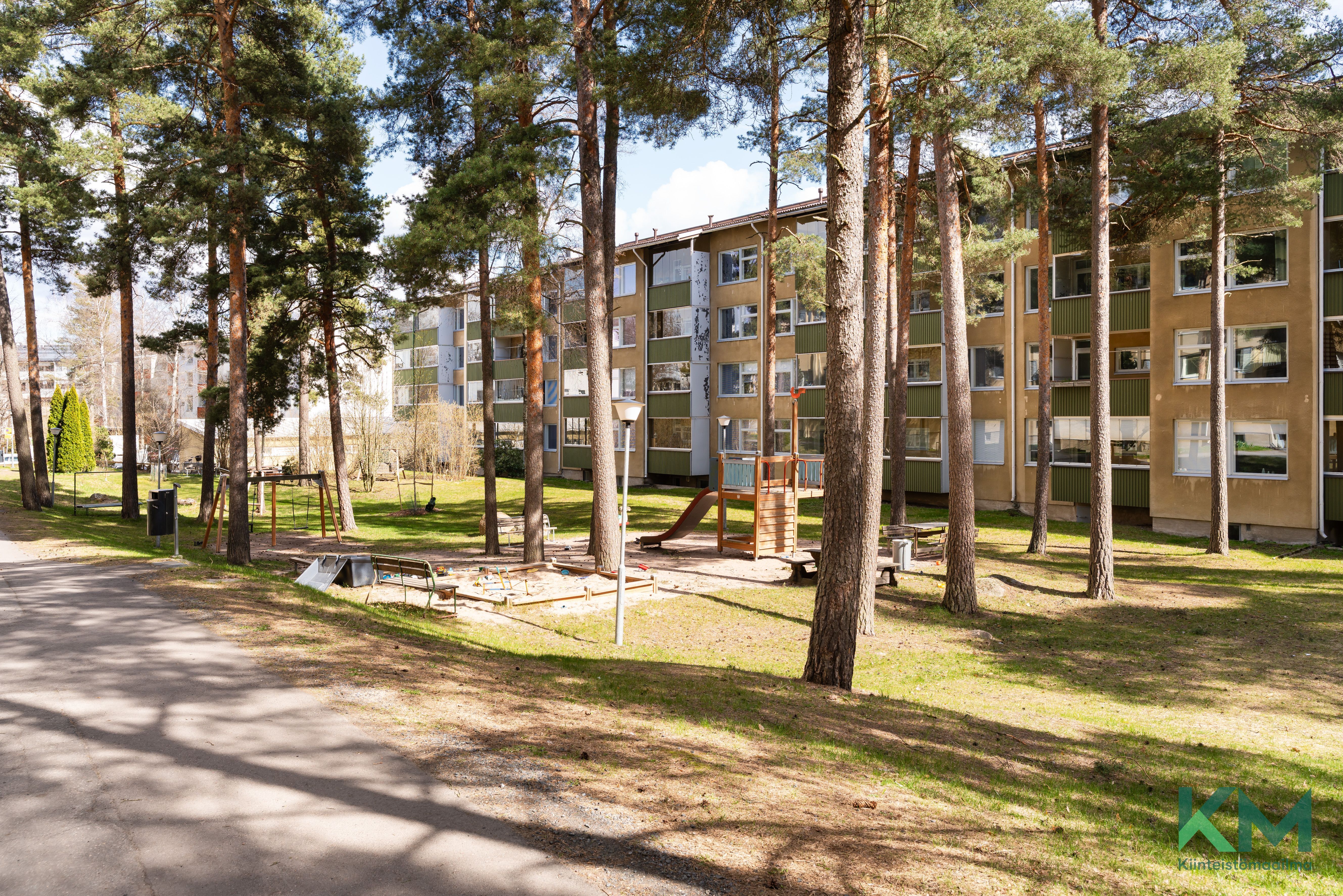 Lumikintie 6, Roihuvuori, Helsinki