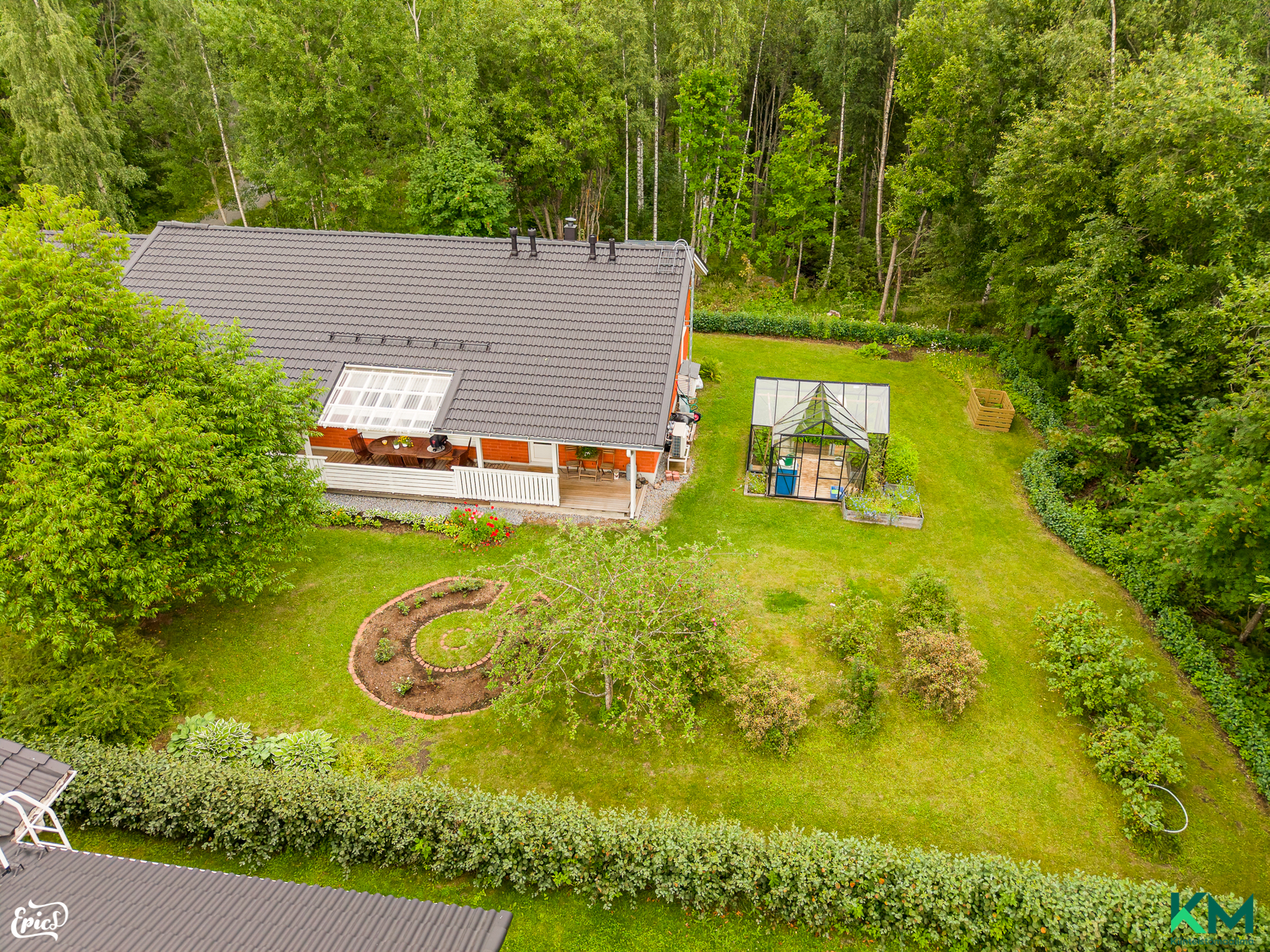 Karhukehrääjä 10, Takamaa, Pirkkala