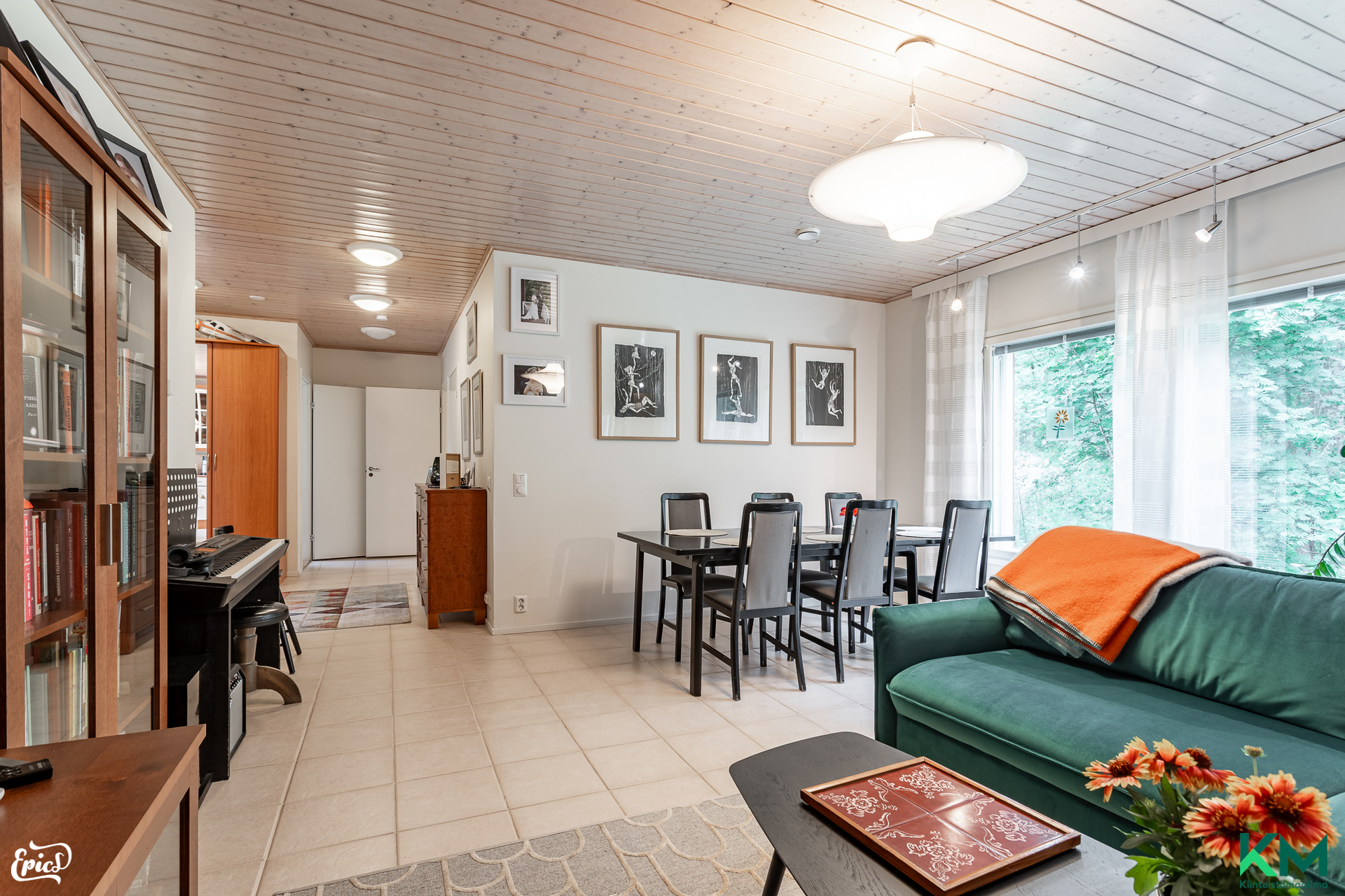 Karhukehrääjä 10, Takamaa, Pirkkala