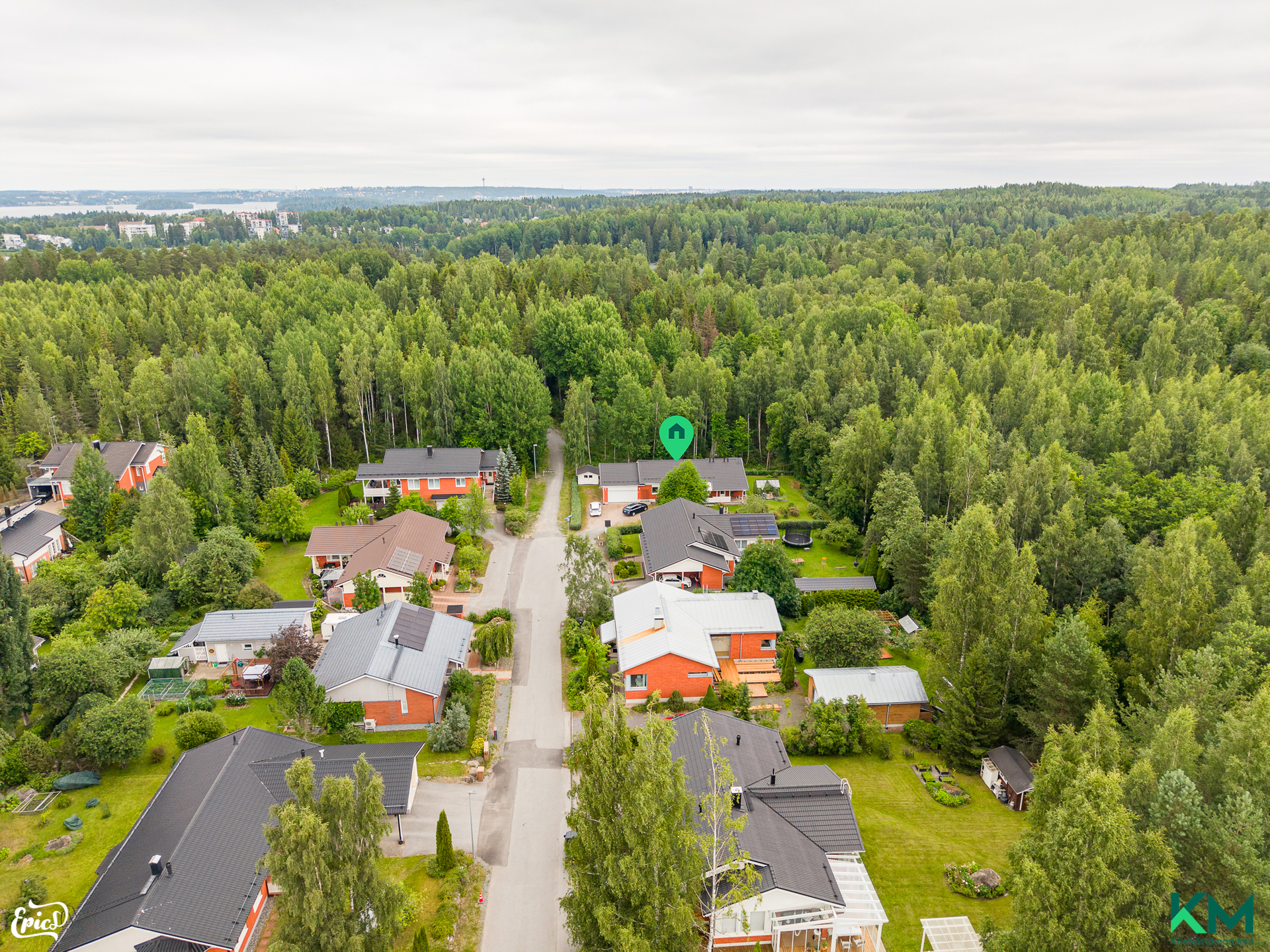 Karhukehrääjä 10, Takamaa, Pirkkala
