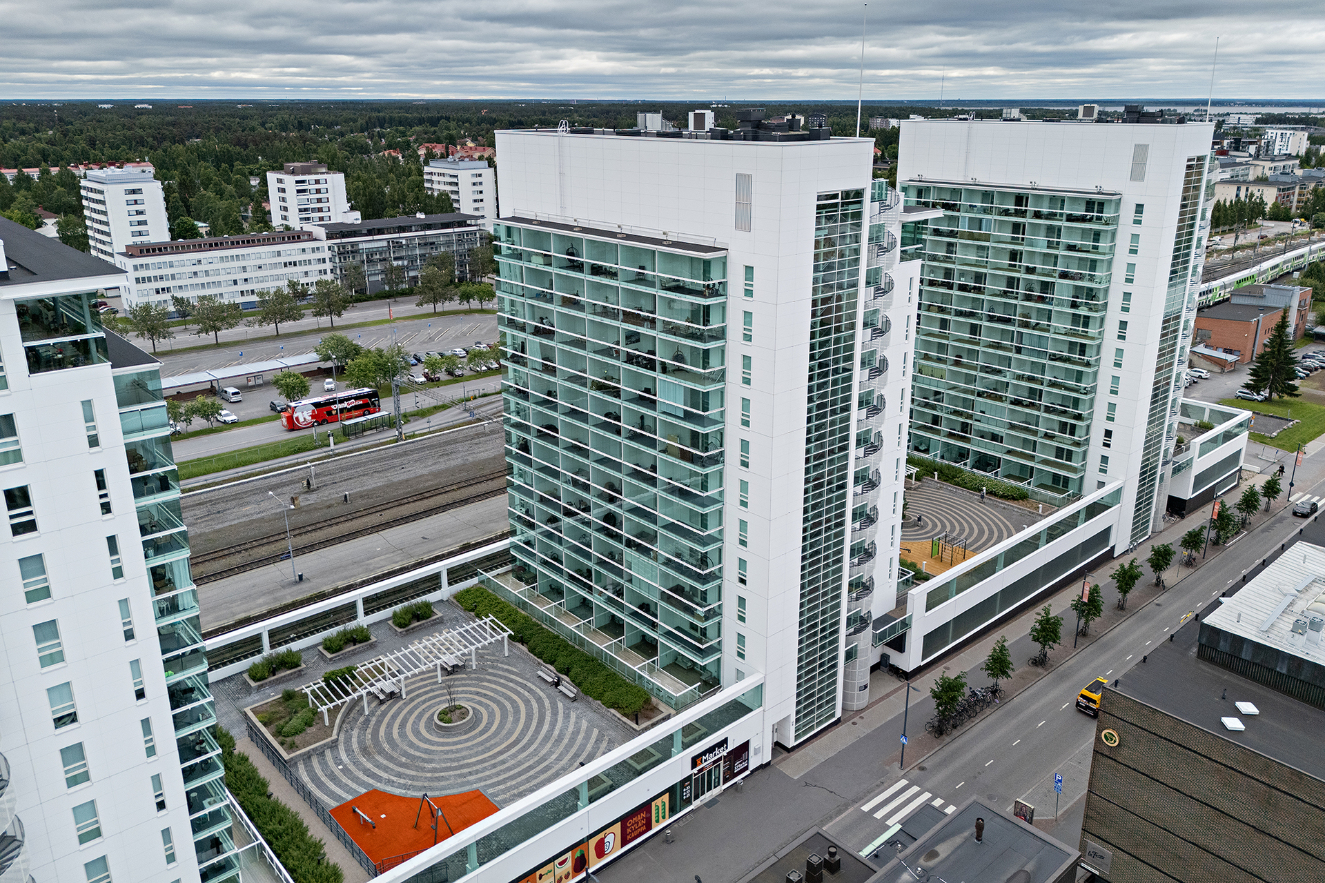 Rautatienkatu 17, Keskusta, Oulu