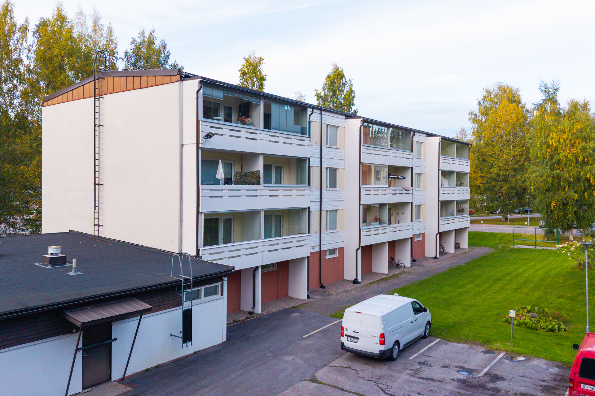 Huhtasuonkatu 2-4, Kangasvuori, Jyväskylä