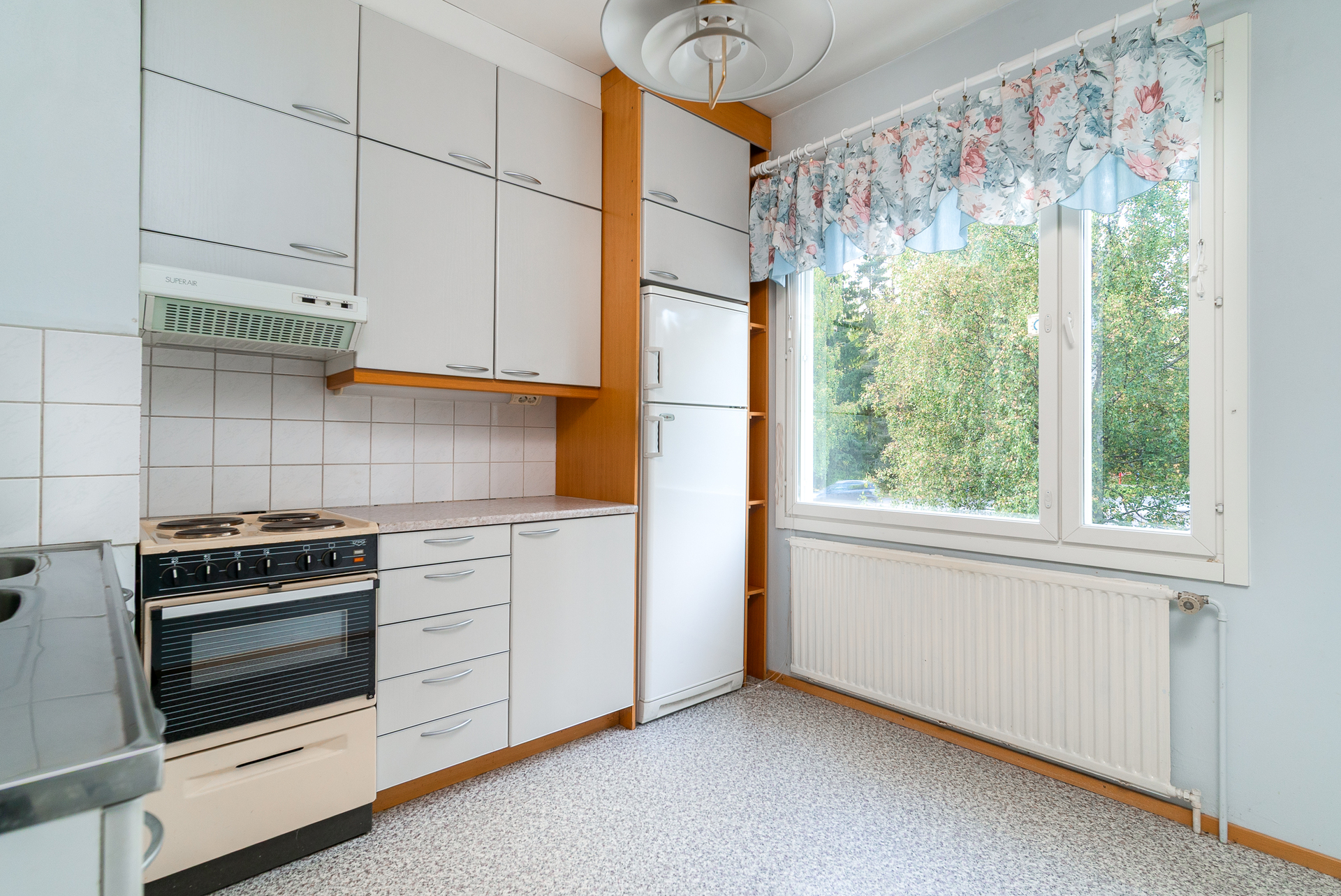 Huhtasuonkatu 2-4, Kangasvuori, Jyväskylä