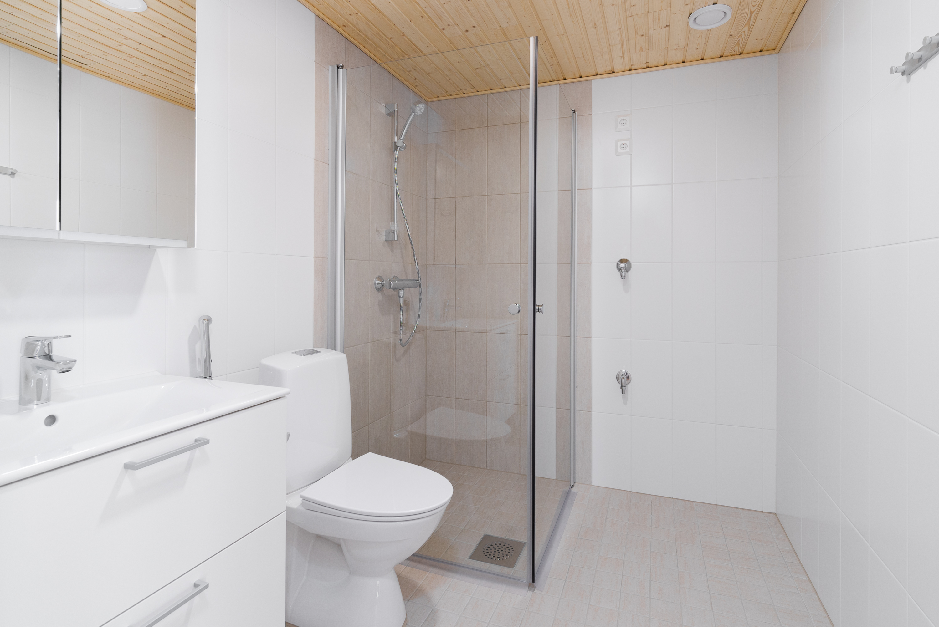 Kylpyhuoneessa tilaa pesutornille