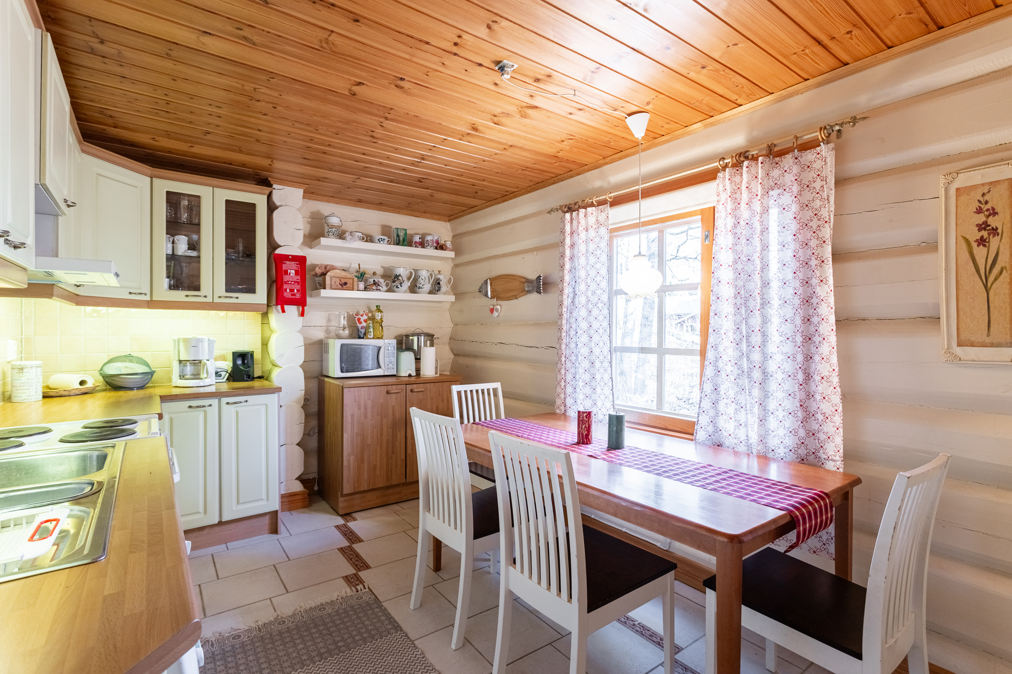 Lehdesmäentie 8, Hauho, Hämeenlinna