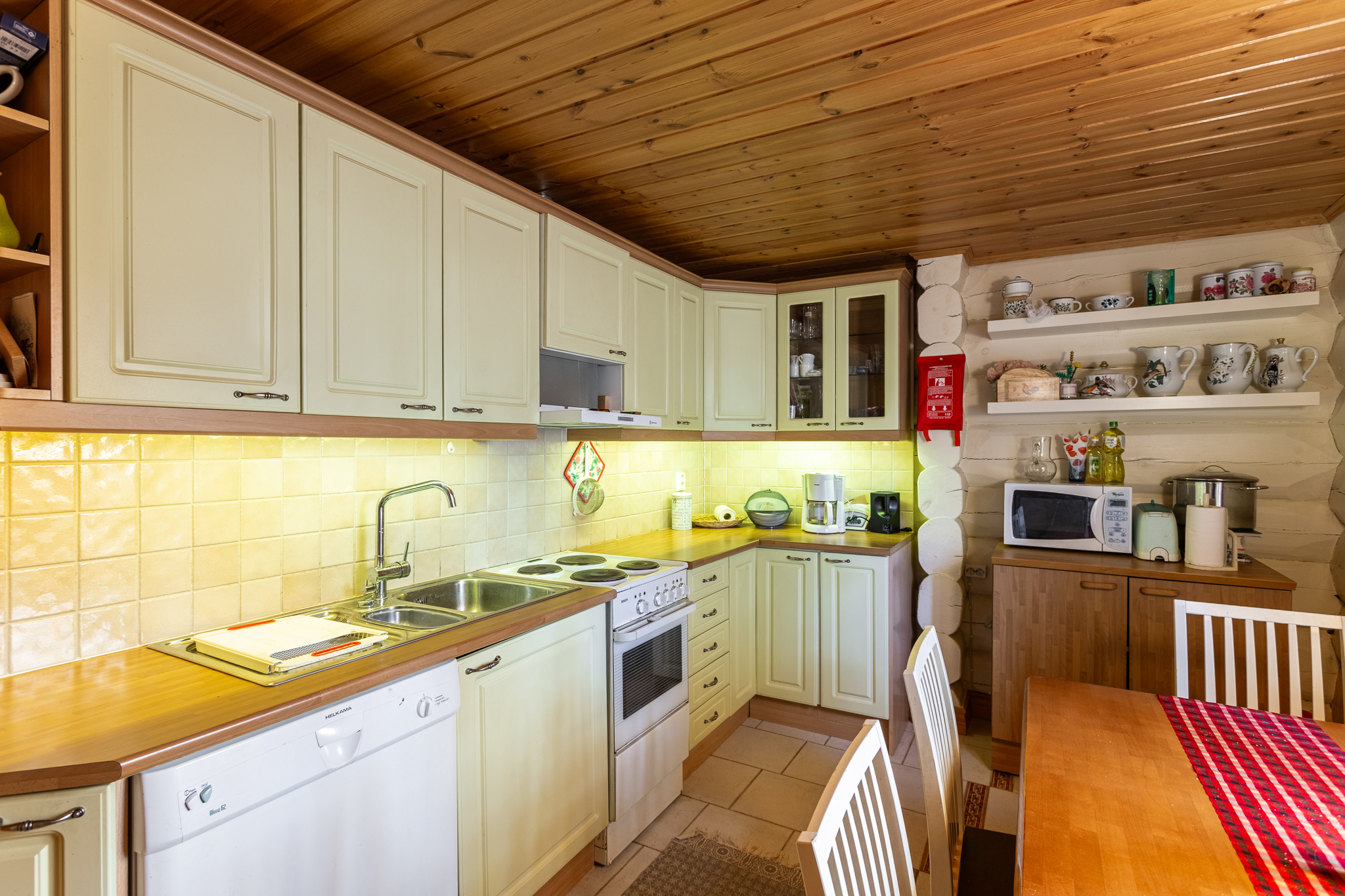 Lehdesmäentie 8, Hauho, Hämeenlinna