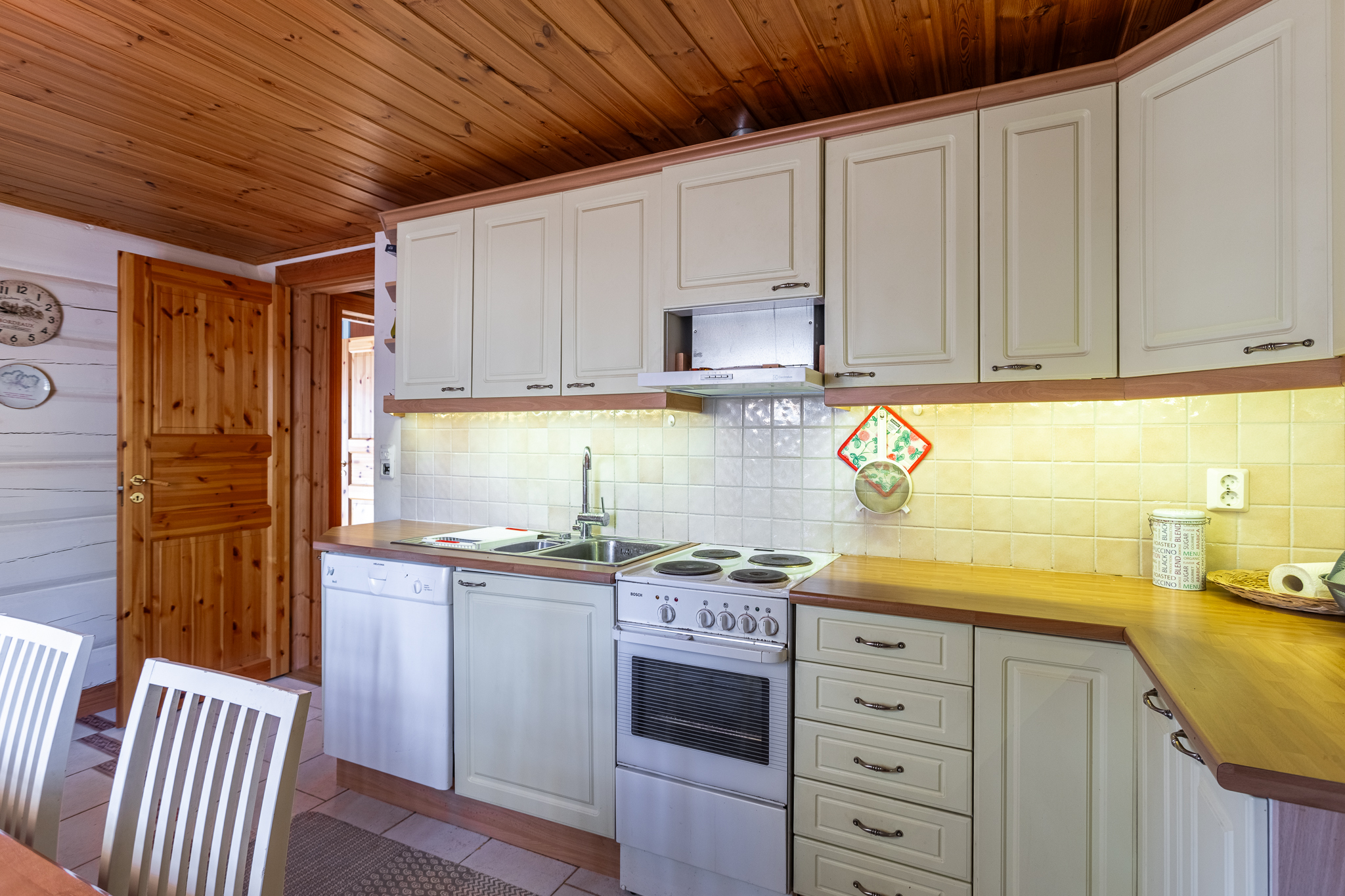 Lehdesmäentie 8, Hauho, Hämeenlinna