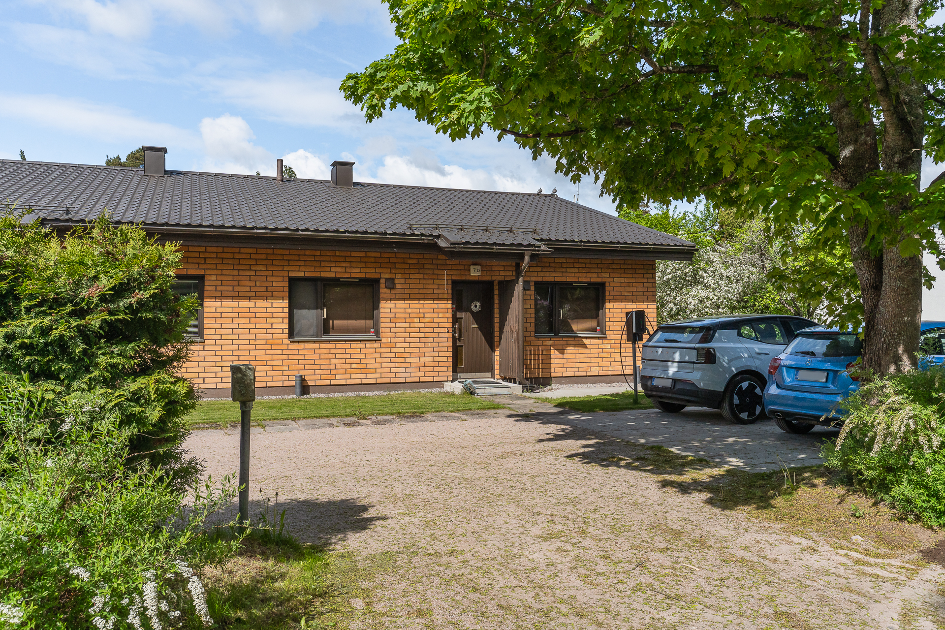 Iivarintie 7, Puistola, Helsinki