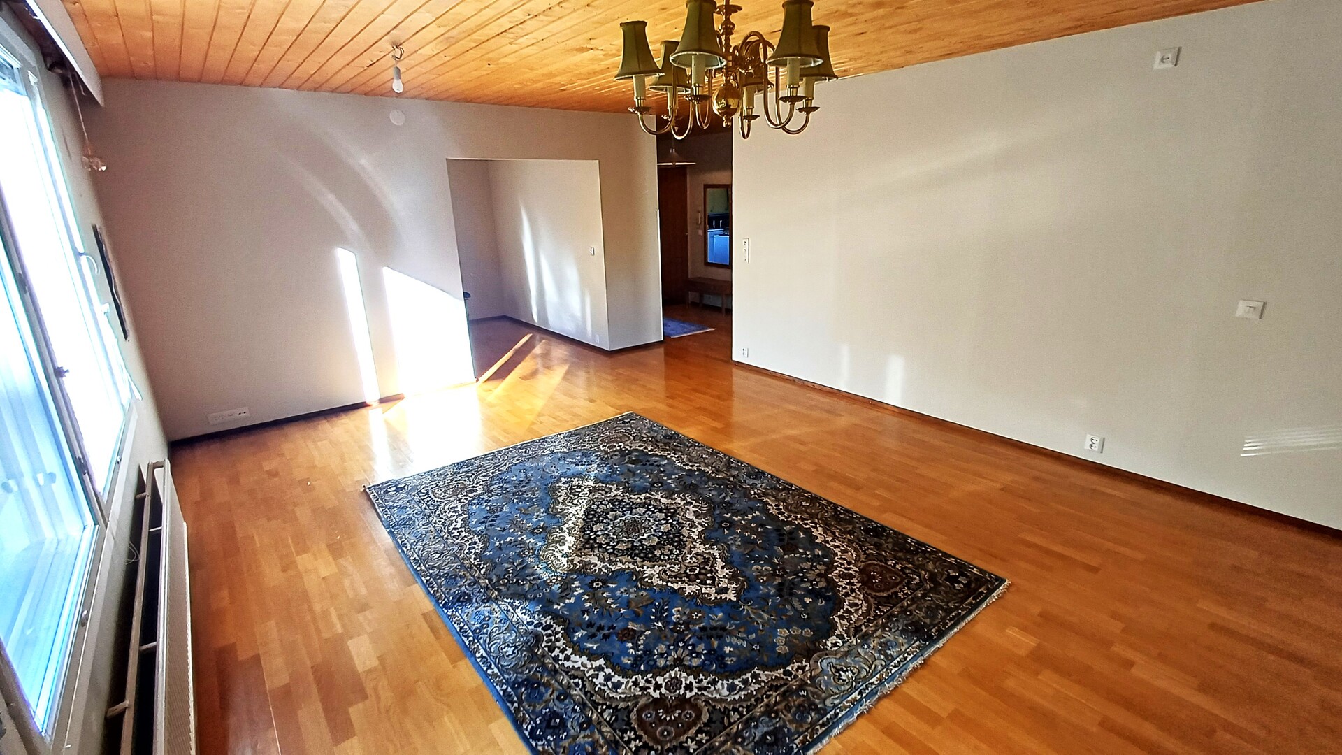 Olohuoneessa tilaa