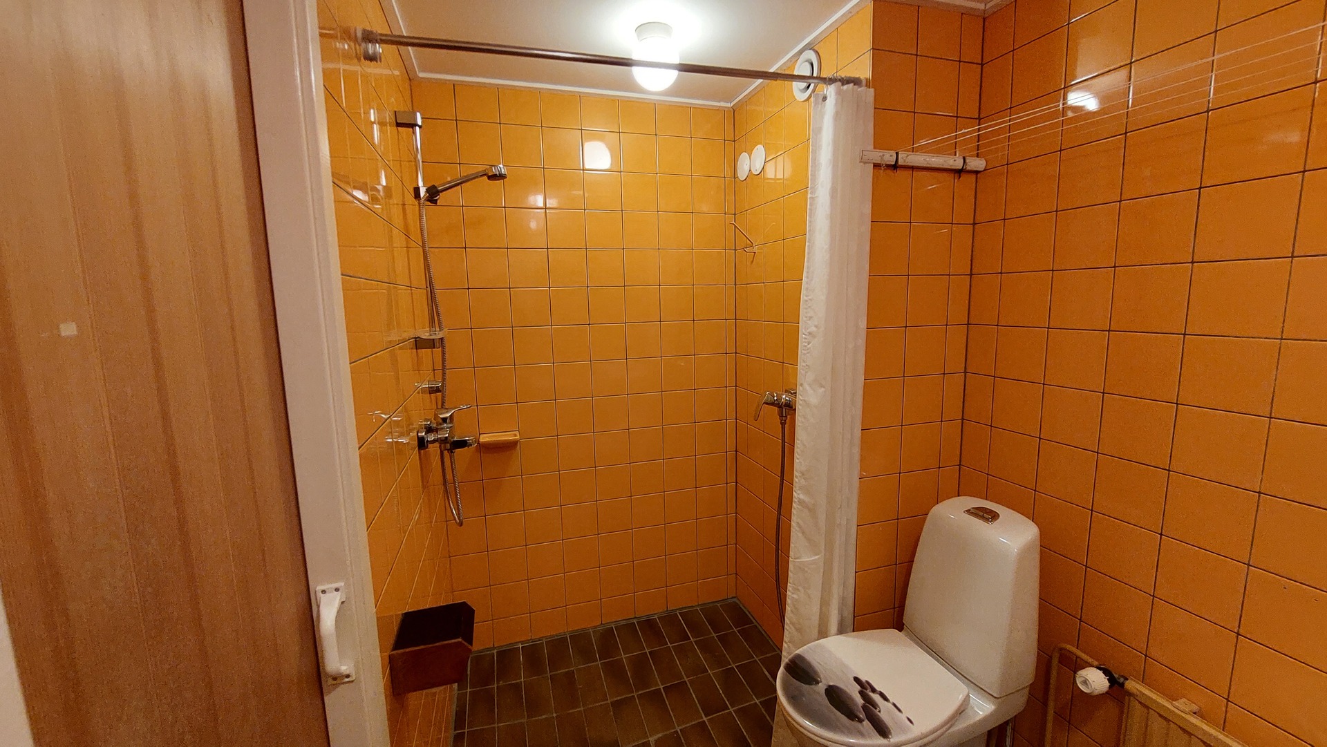 Hyvä suihkutia