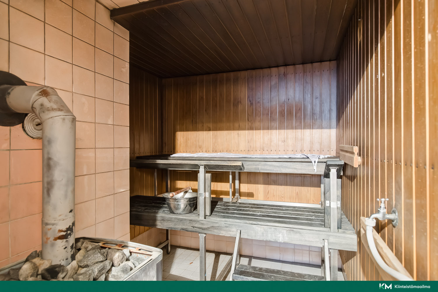 Makoisat löylyt puukiukaalla