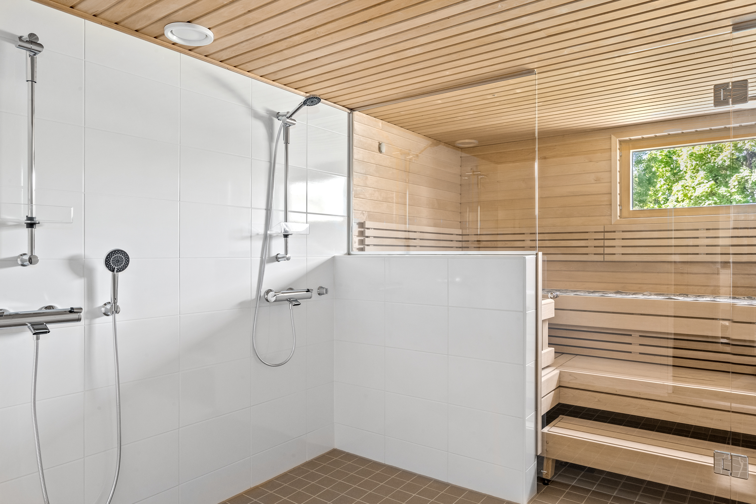 Marjakalliontie 5, Nurmijärvi