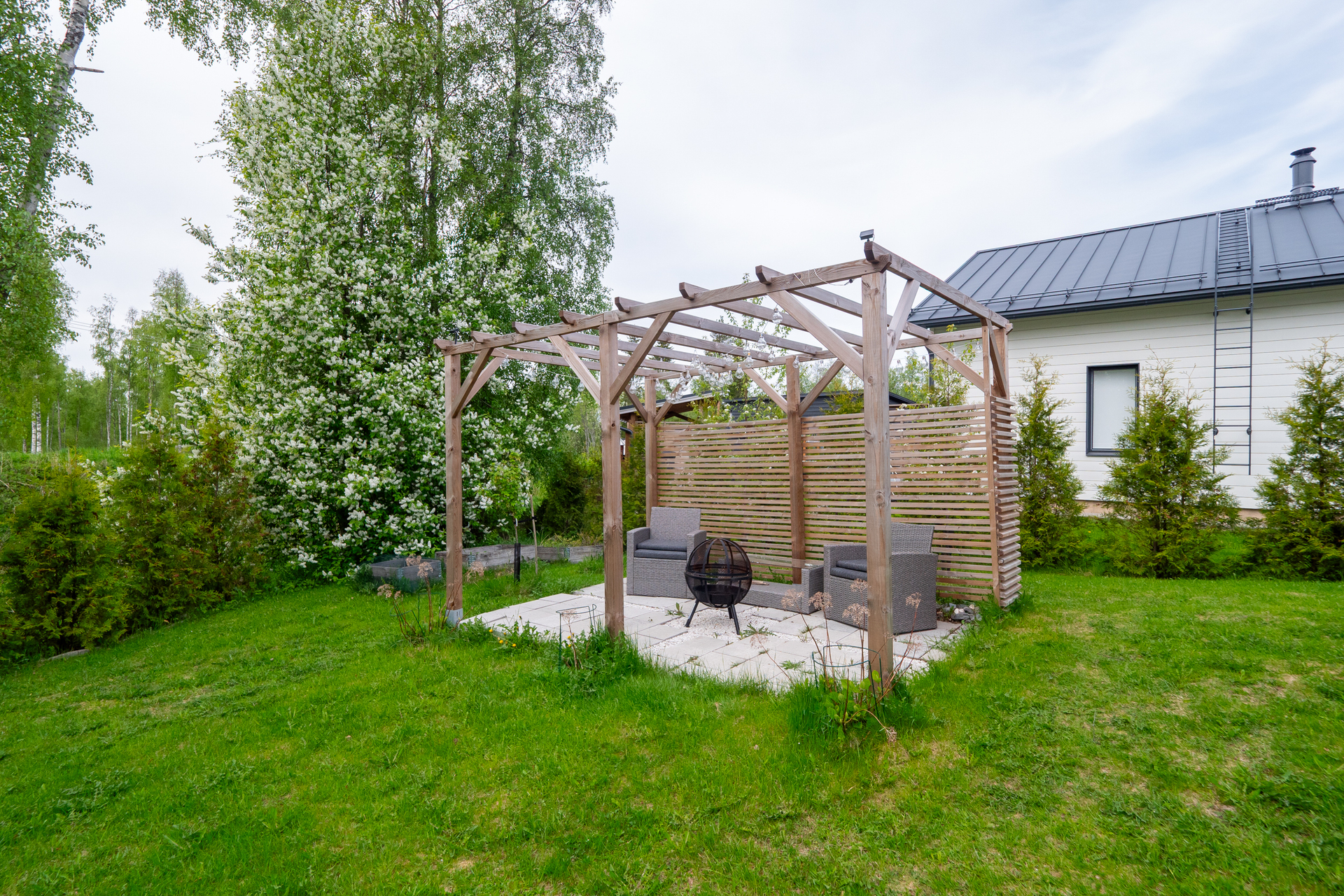 Kasvihuoneentie 12, Sarkkiranta, Kempele
