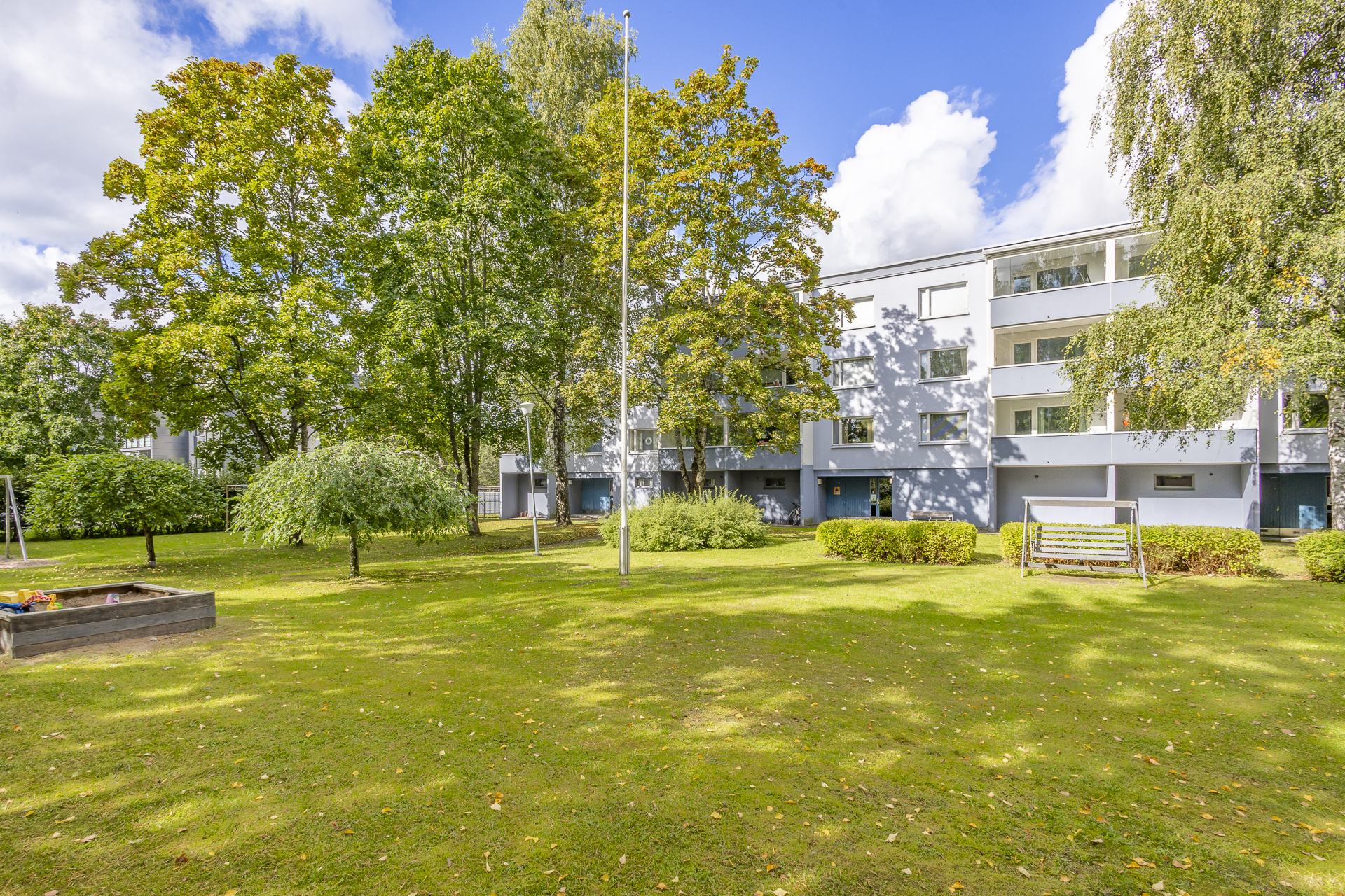 Julkisivu sisäpihalta