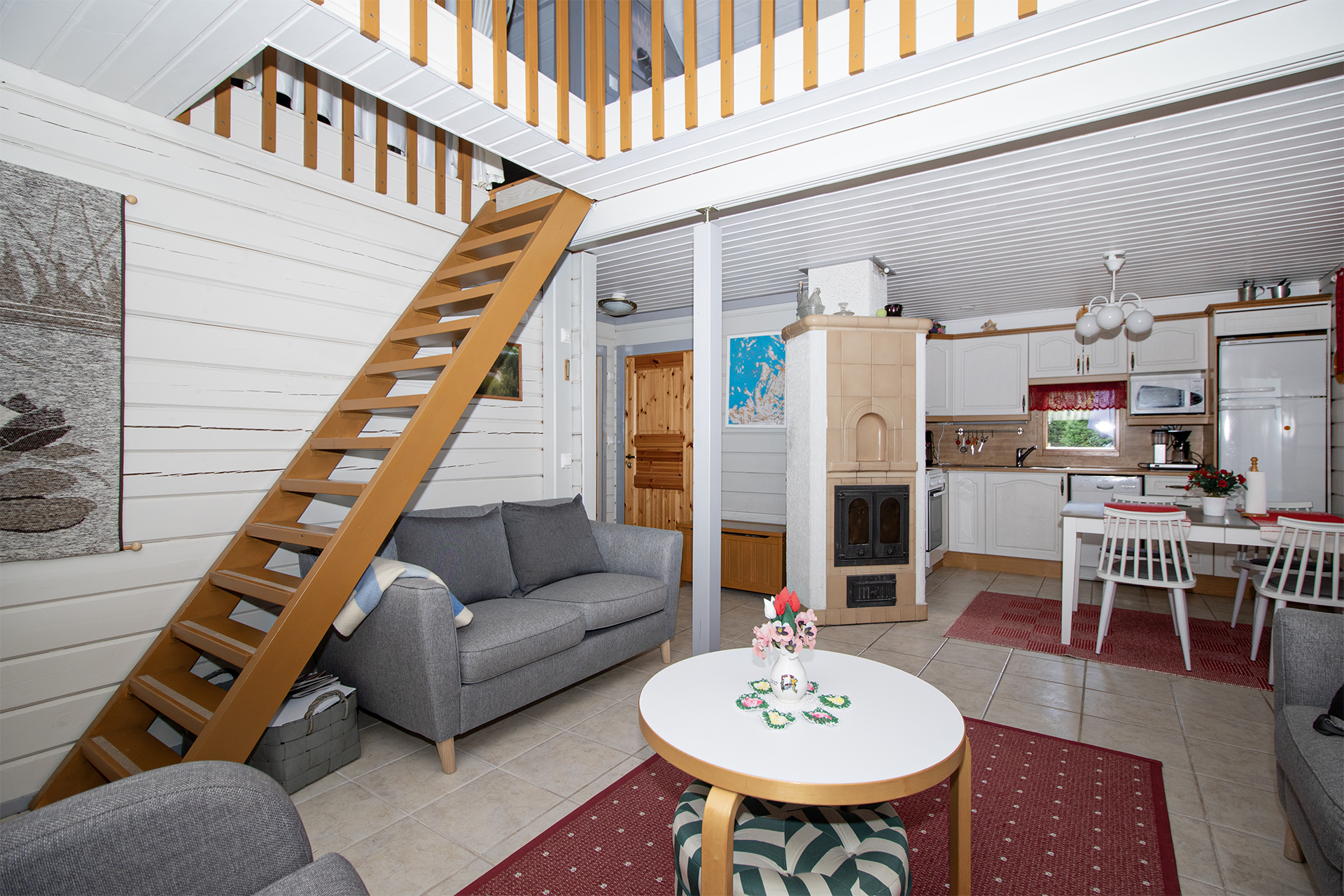 Olohuone/keittiö