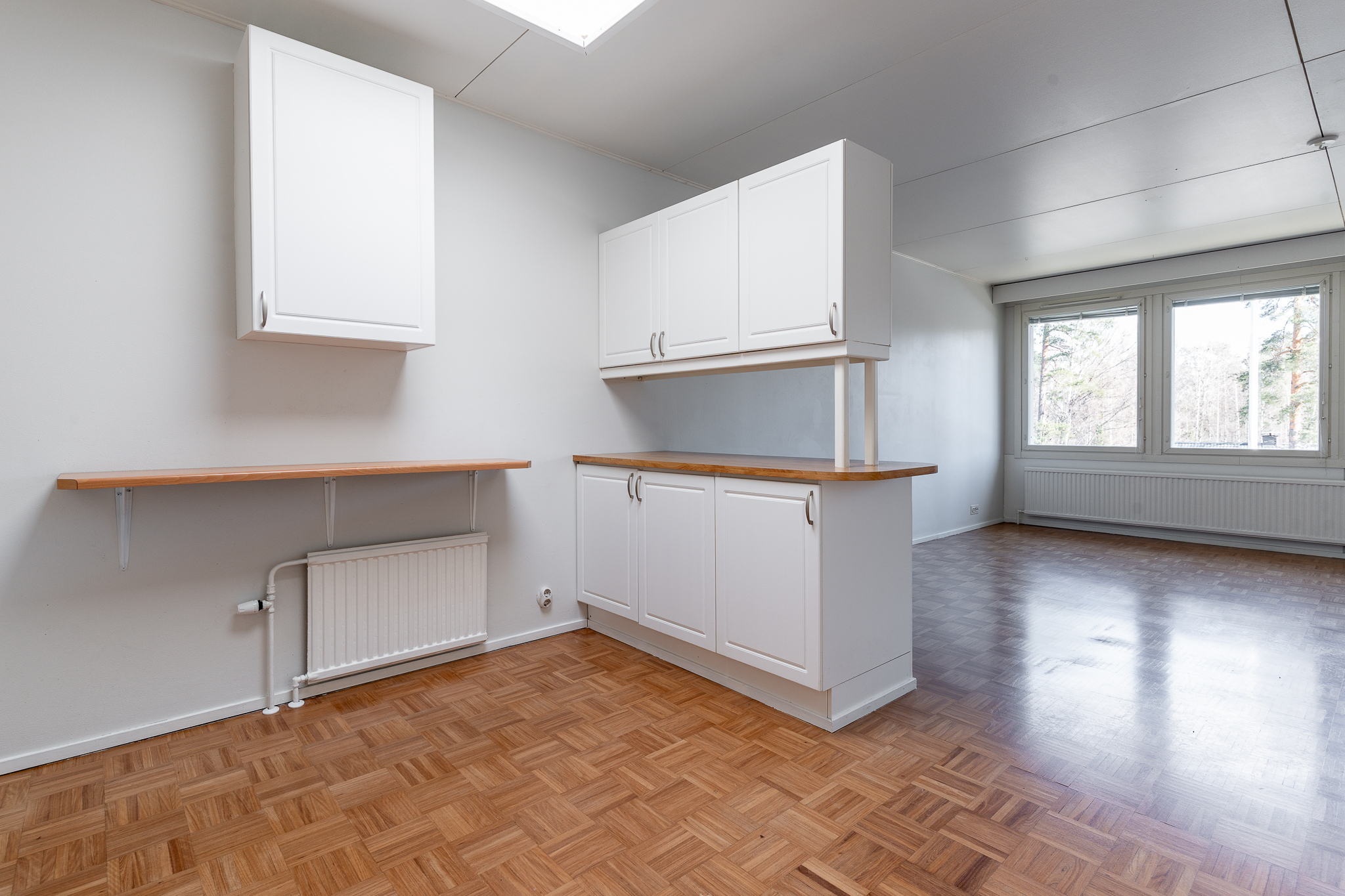 Avokeittiö olohuoneeseen