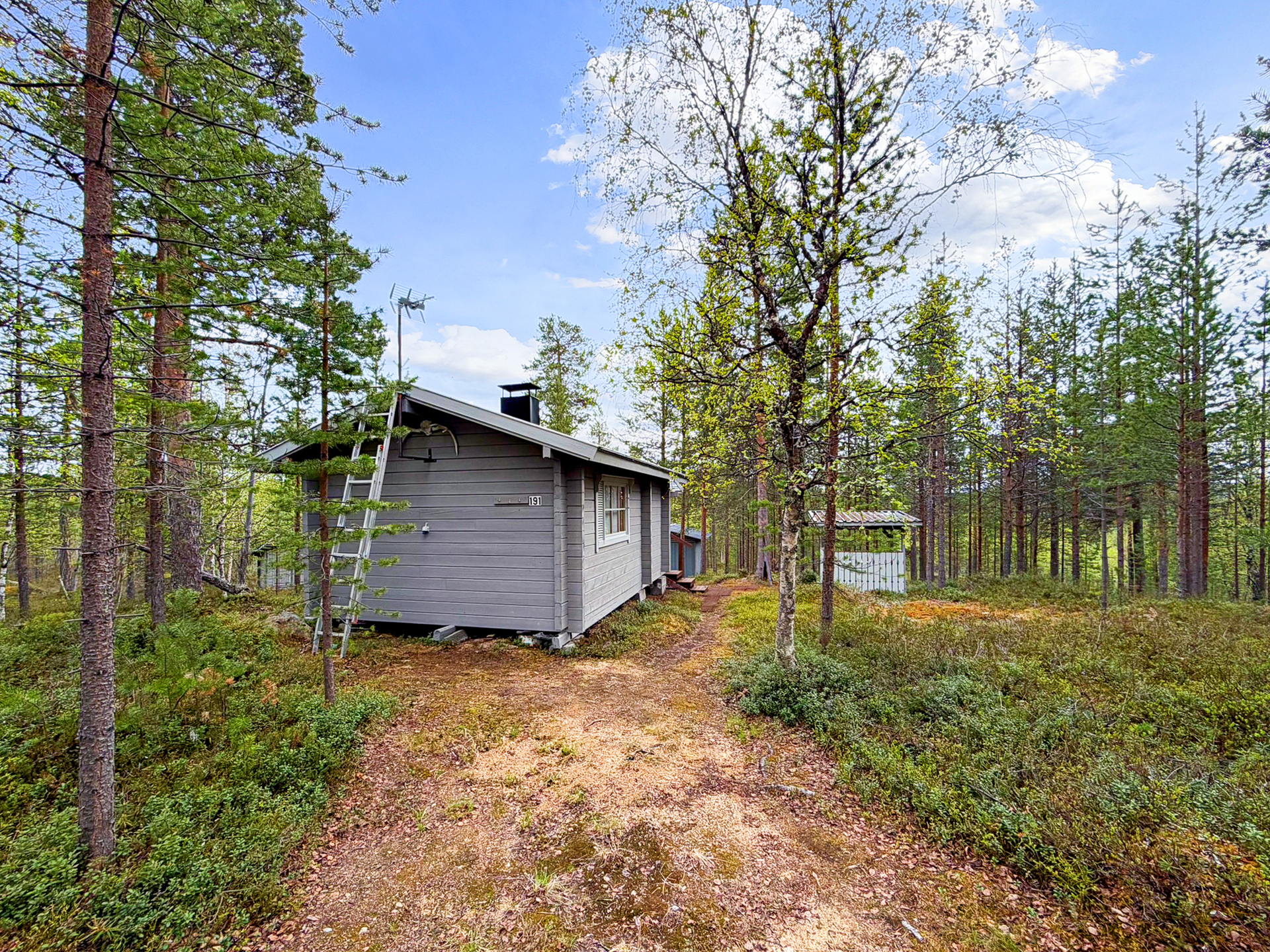 Päämökin takapuolta