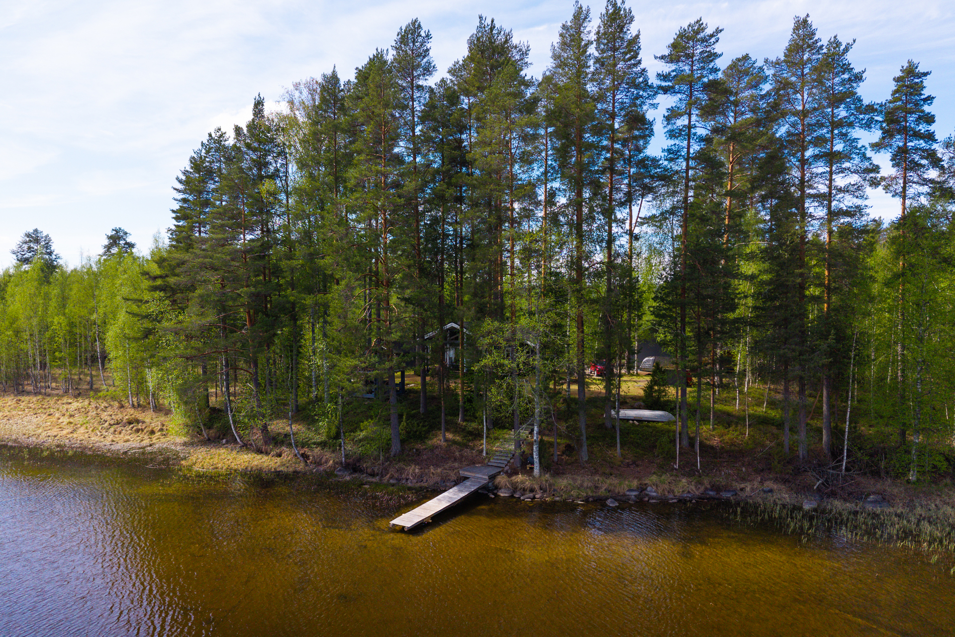 Matala hiekkapohjainen ranta