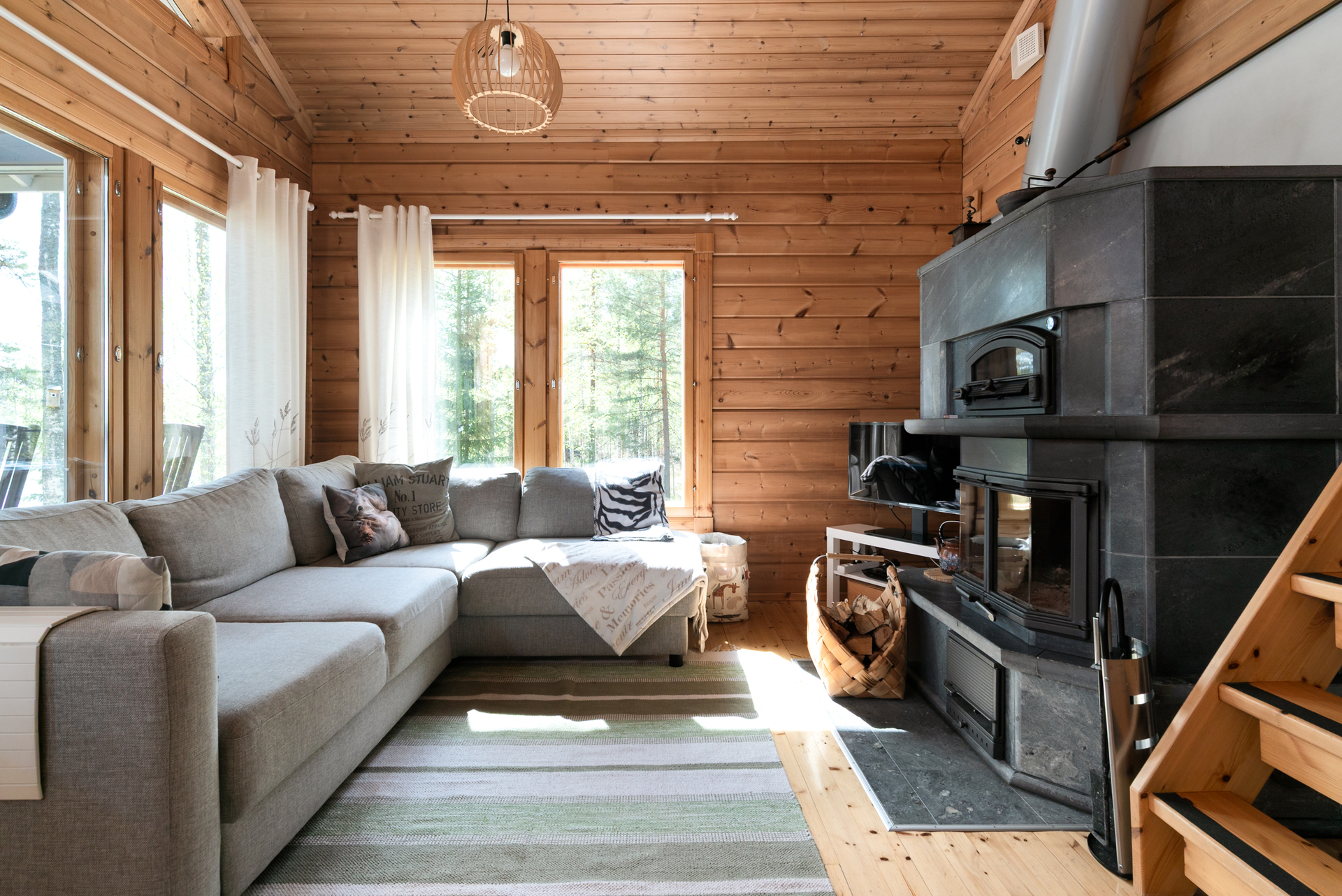 Huuhtniementie , Hankasalmi