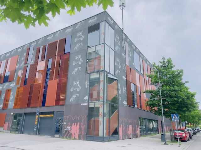 Parkkihalli(osakkeina)