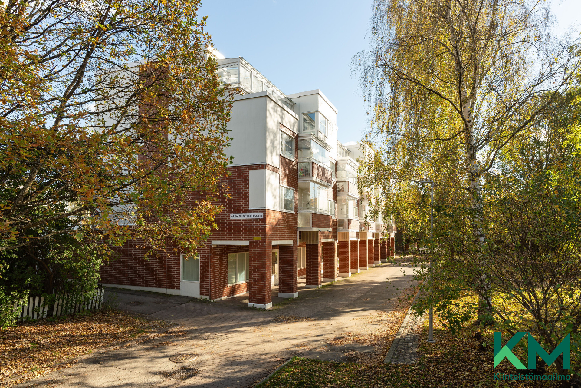 Puustellinpolku 16, Malminkartano, Helsinki