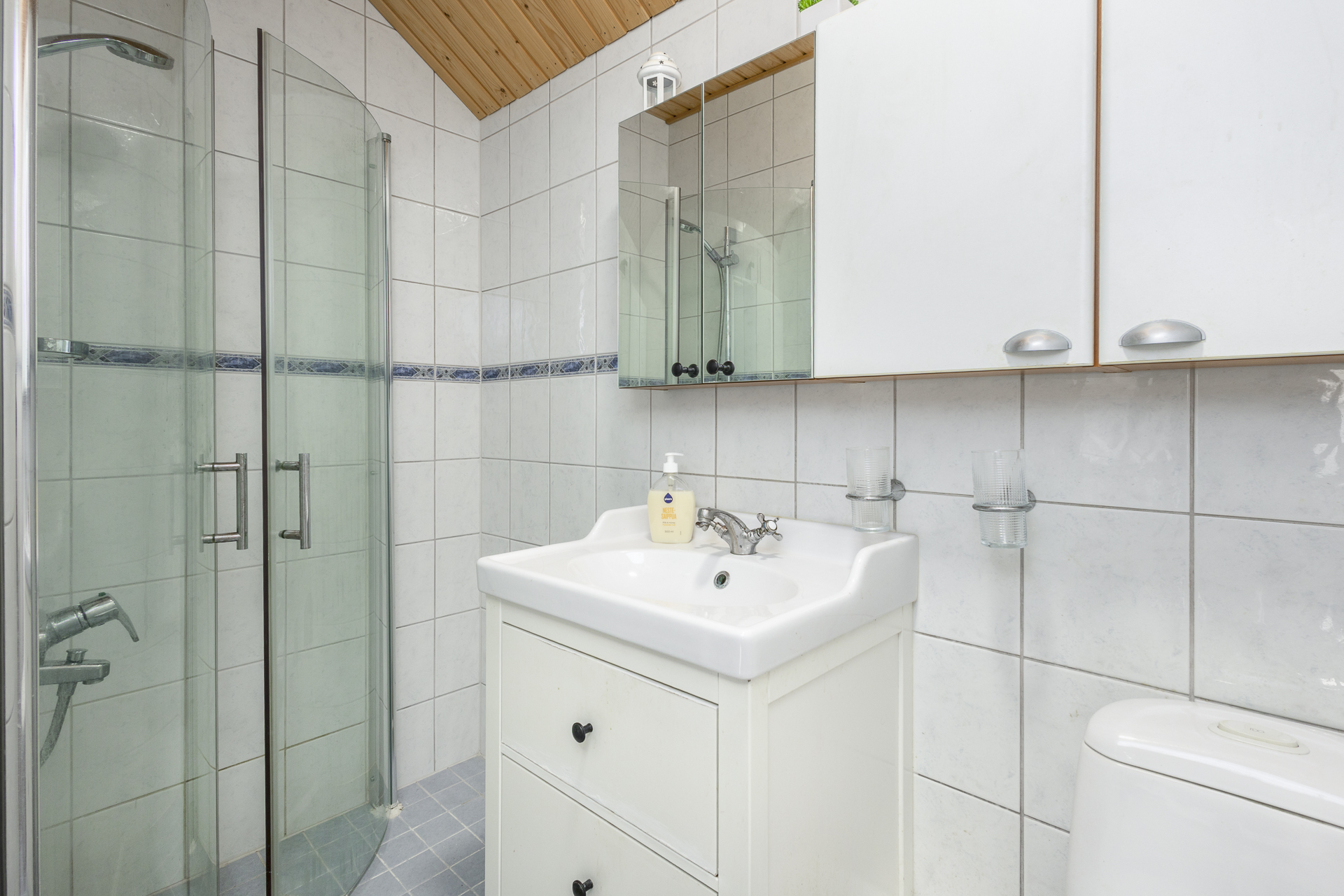 yläkerran wc/psh