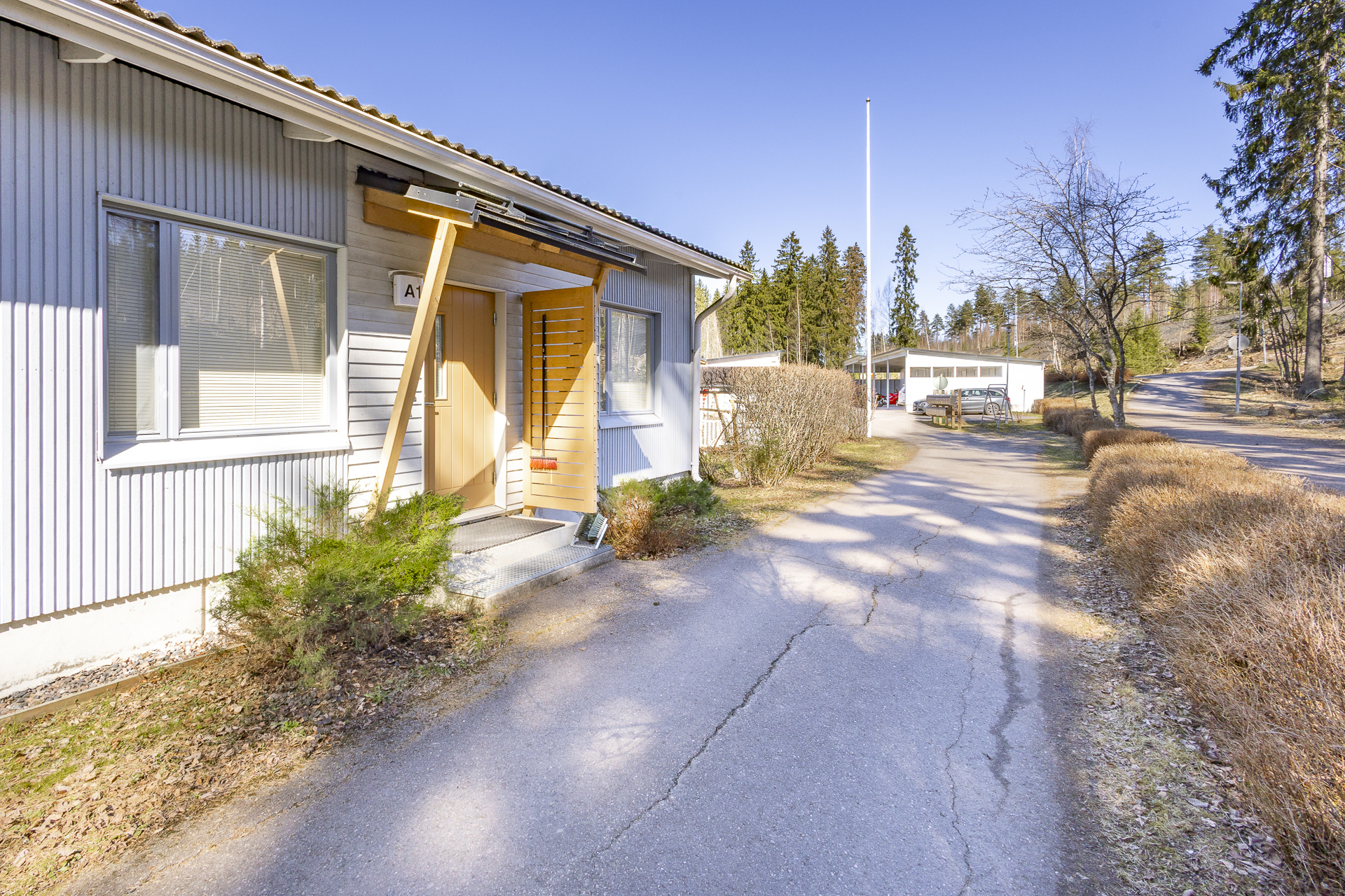 Hangontie 51, Hyvinkää