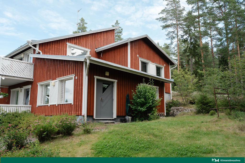 käynti askarteluhuoneeseen