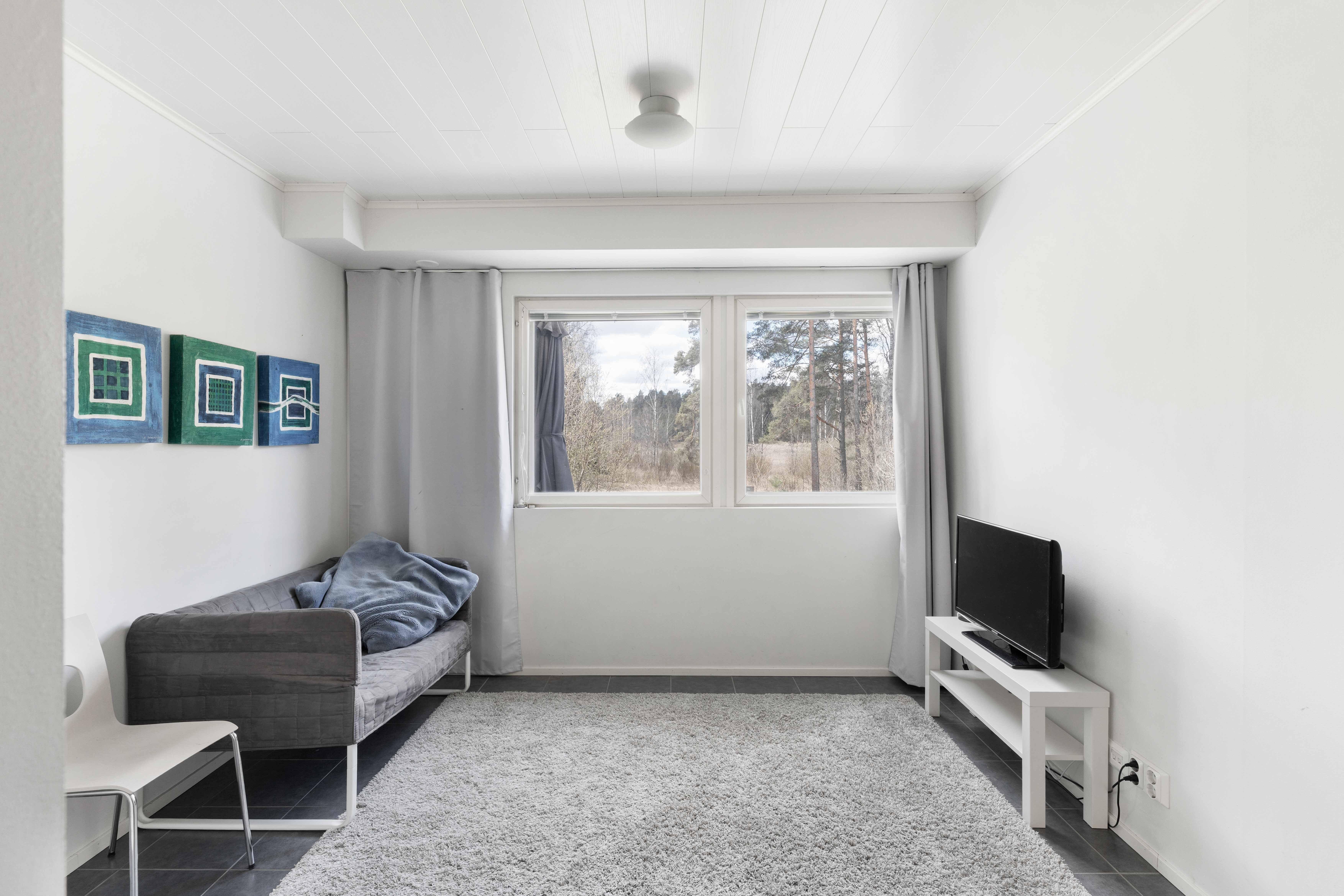 Ruhnuntie 6, Kirkkonummi