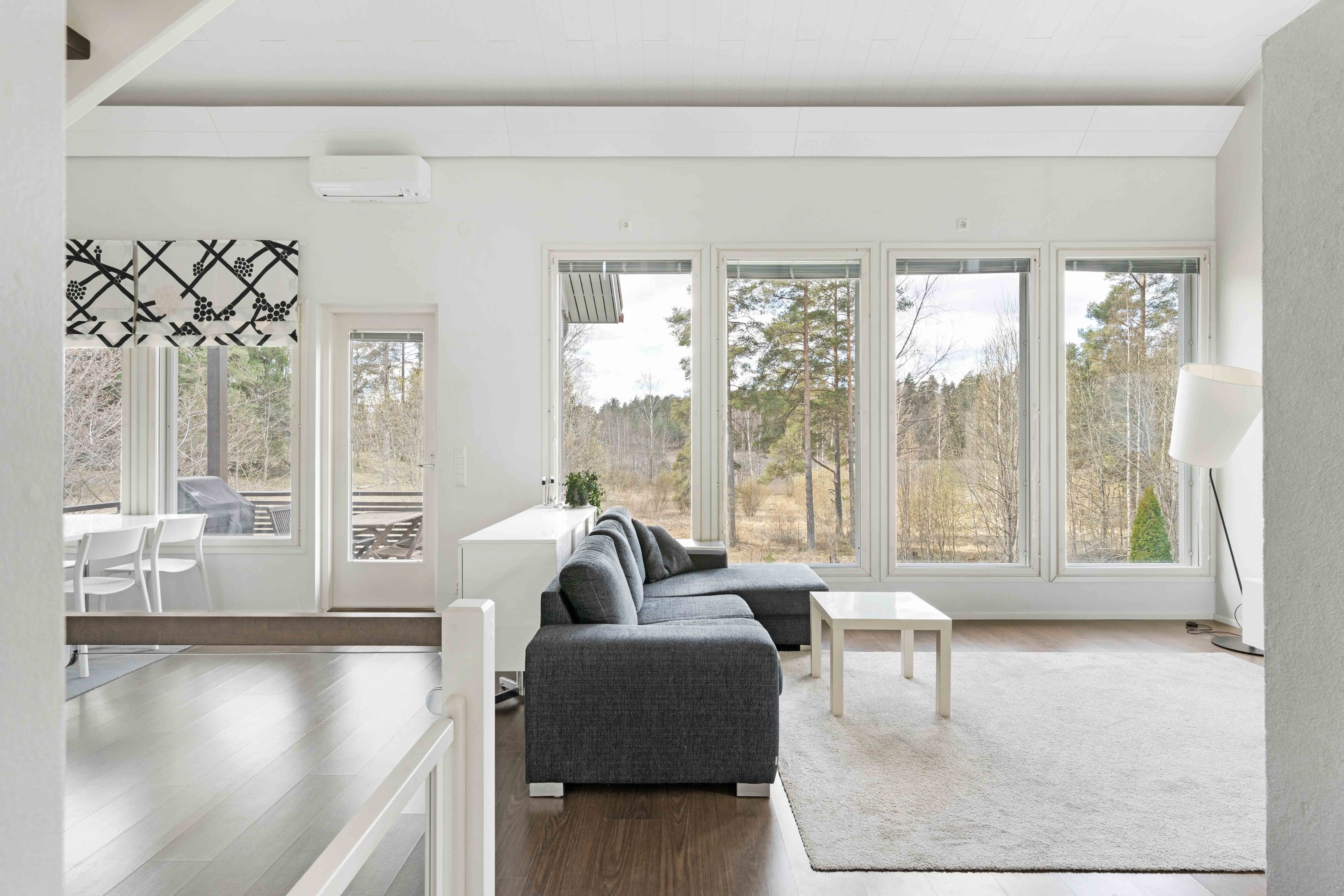 Ruhnuntie 6, Kirkkonummi