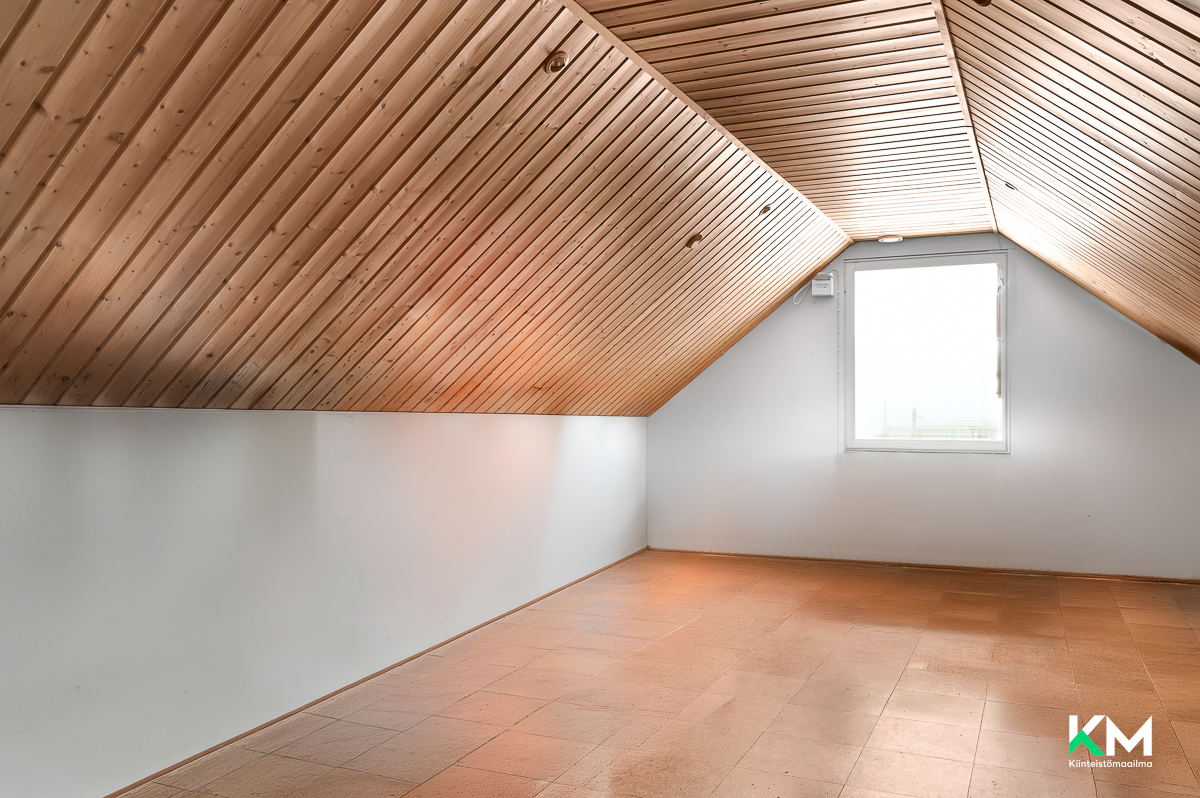 Autokatoksen vinttihuone