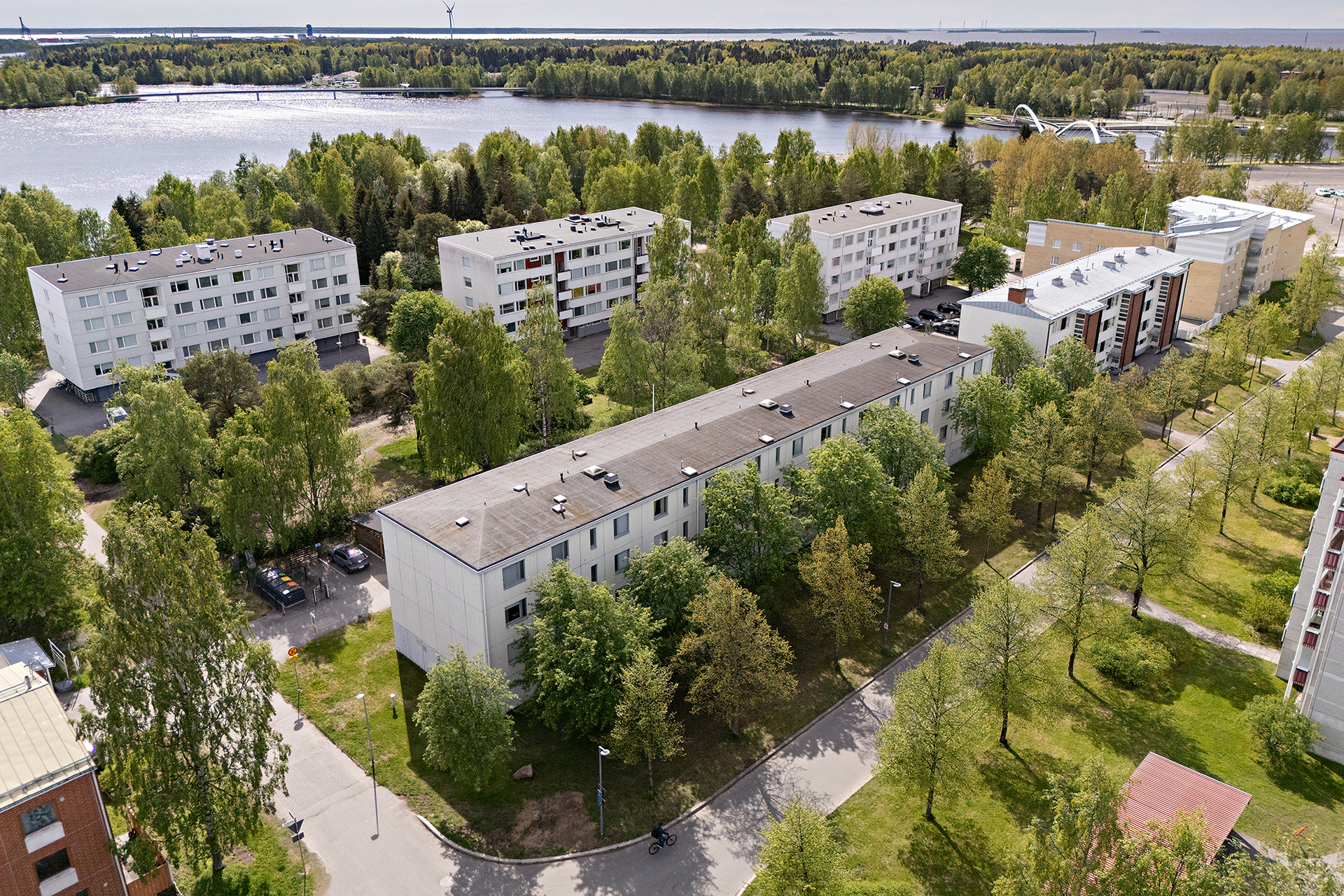 Valtatie 6-8, Tuira, Oulu