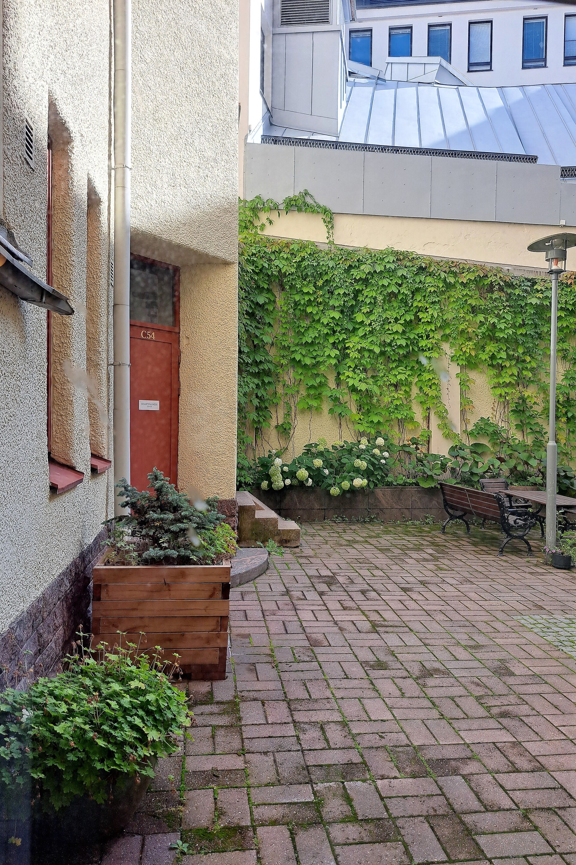 Ainonkatu 4, Etu-Töölö, Helsinki
