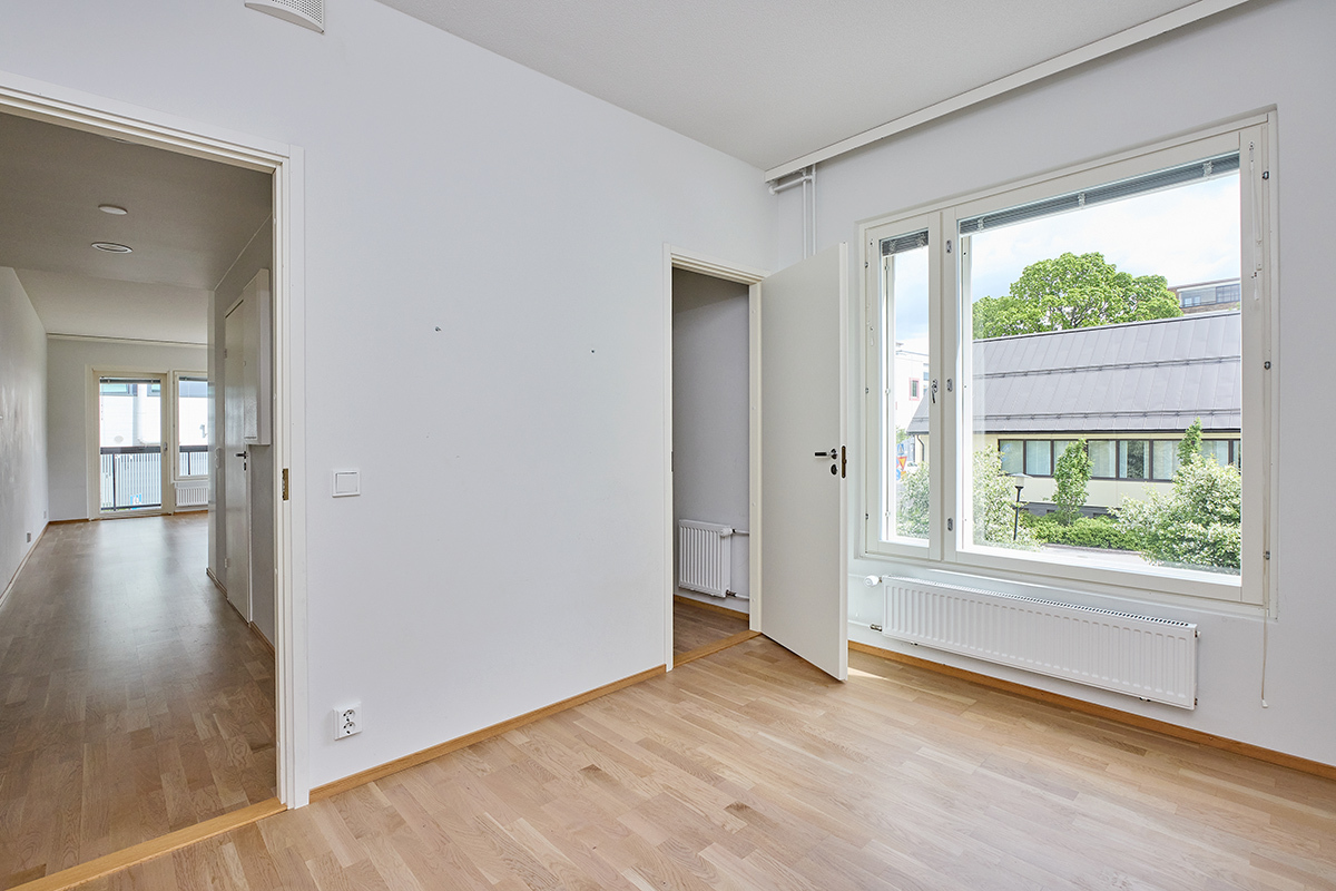 Karjalohjankatu 4, Lohja