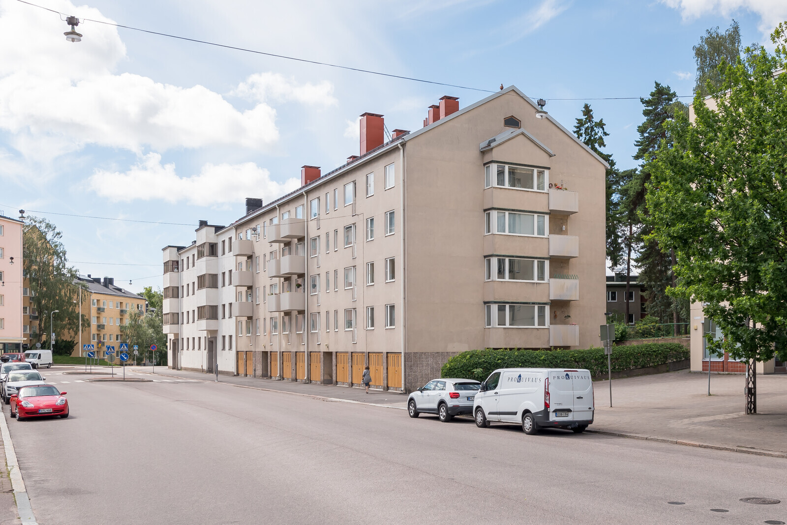Laajalahdentie 28, Munkkiniemi, Helsinki