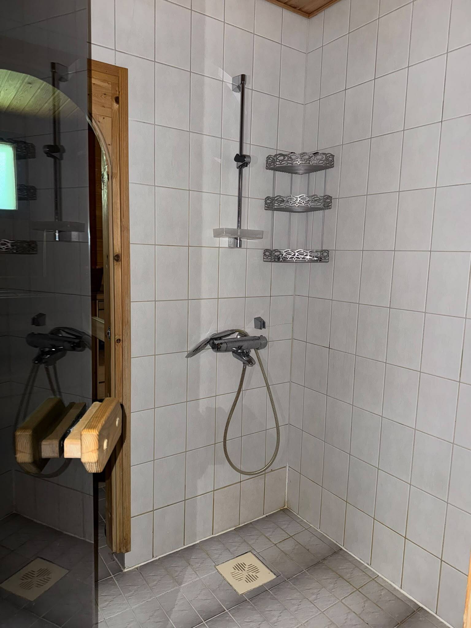 Kirjailijantie 11, Kuvansi, Joroinen