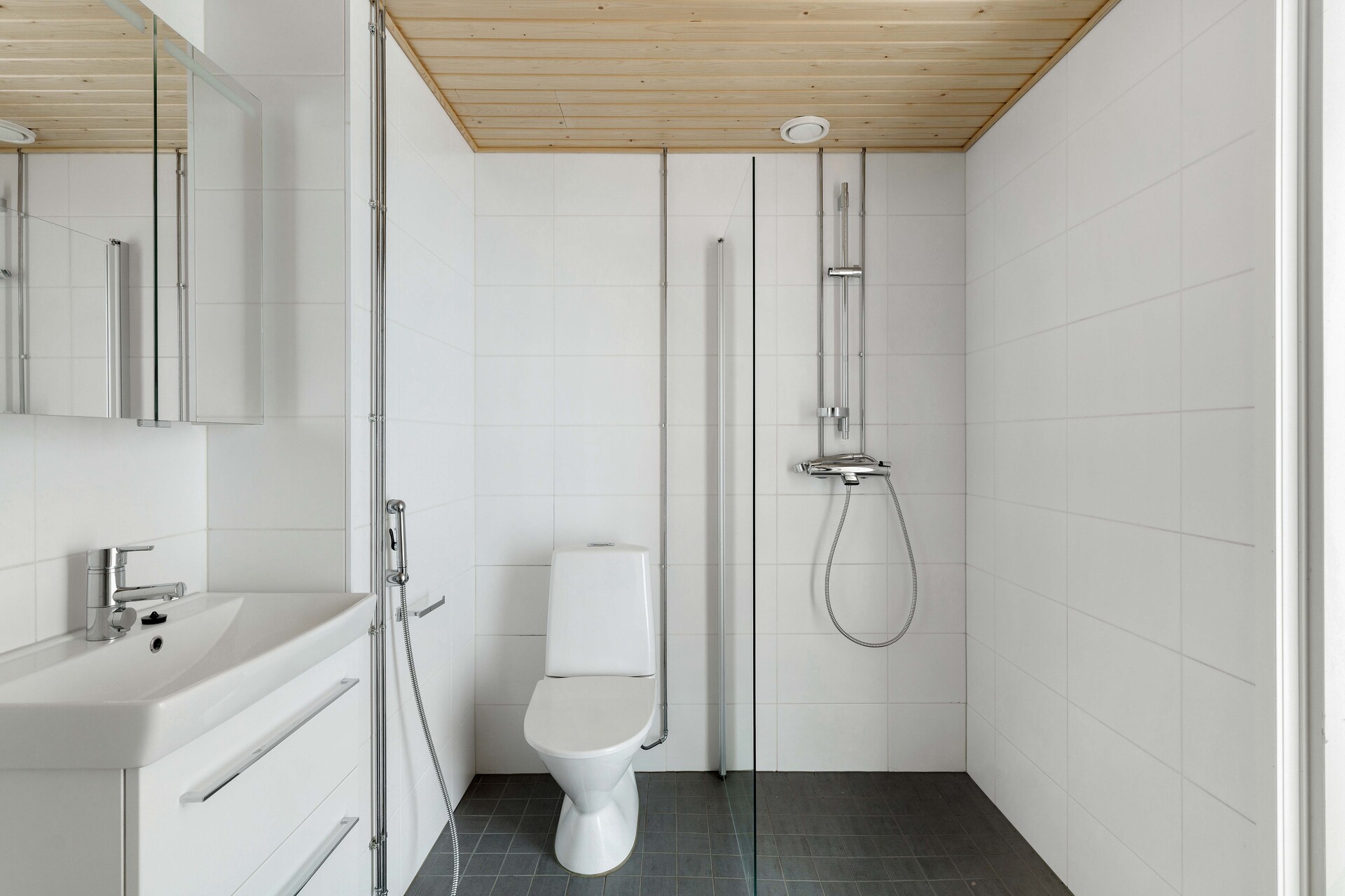 Talvikkitie 7, Tikkurila, Vantaa