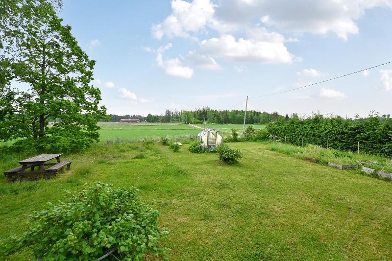 Koivukalliontie 19, Tuusula